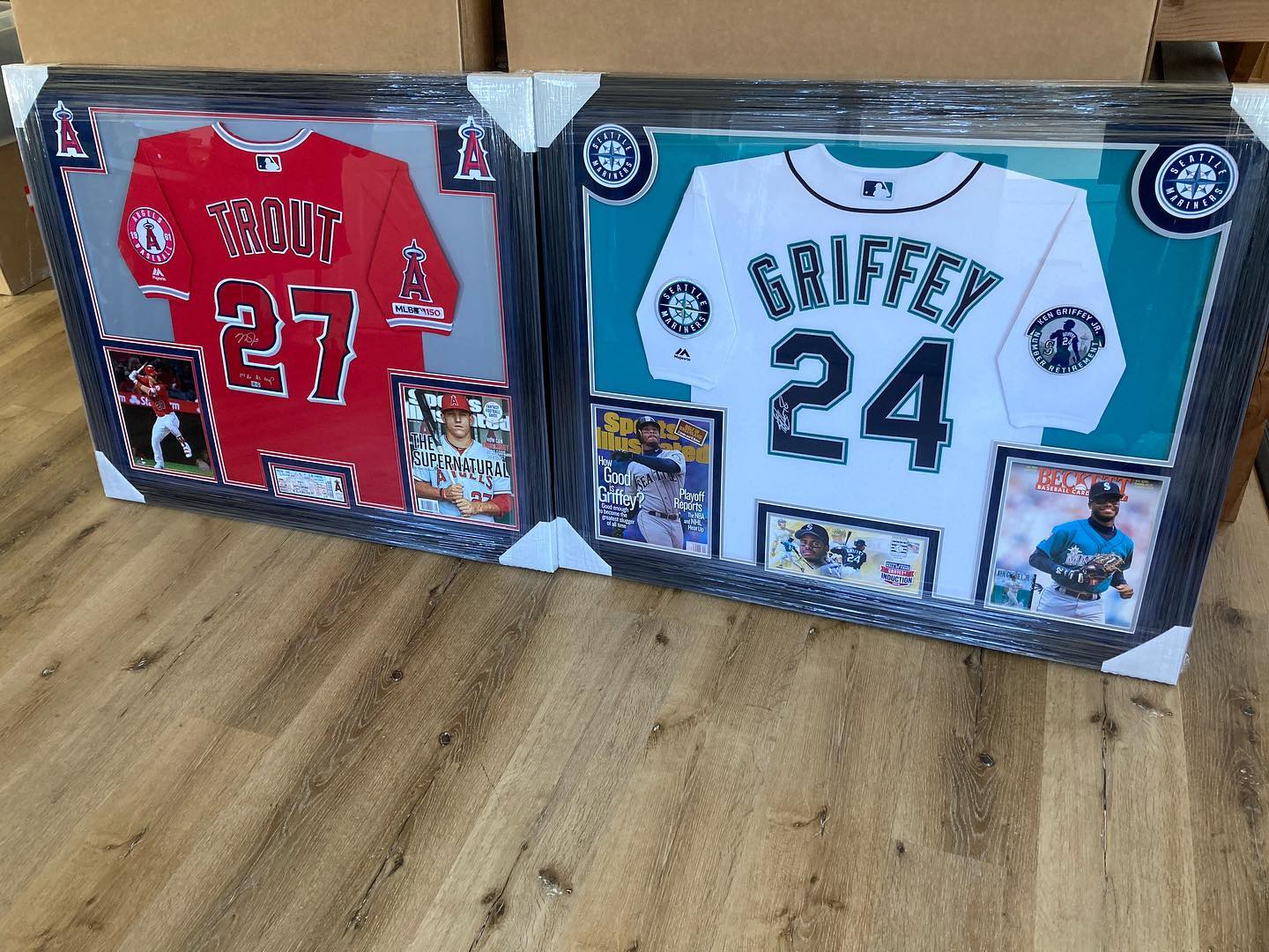 Here’s a few been working on & shipped all over the country.
•
•
#jerseyframing #sportsframing #nfl #nba #sportsmemorabilia #thehobby #mlb