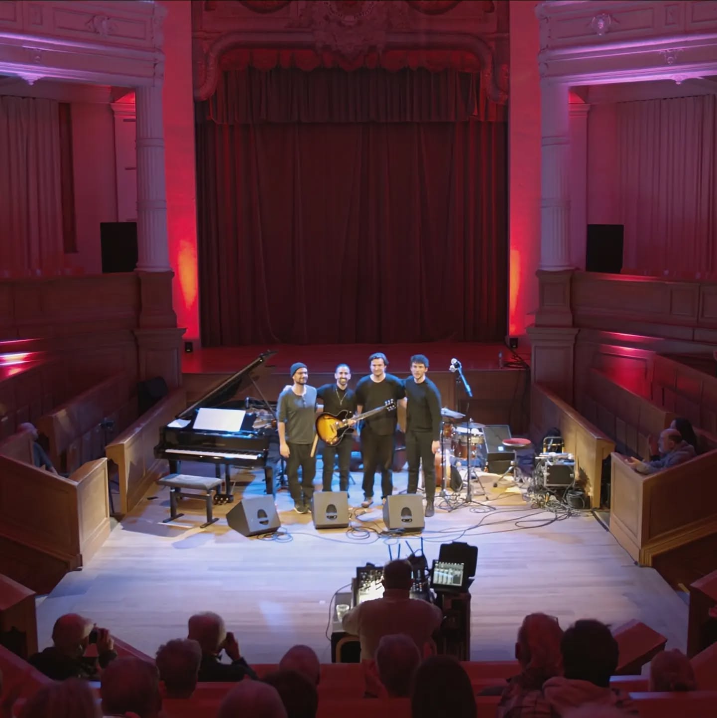 The last few days were very special, we had a great quartet show in @ccdebogaard and a second (!) album recordings with the amazing @gertjandreessen @cyrilleobermuller @shaimaestro
Can't wait for you to hear it ❤️