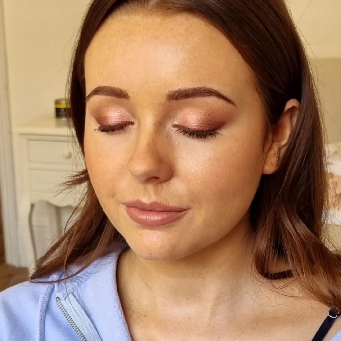 Natural dewy skin and rose gold vibes on this lovely customer 💕 #naturalskin #rosegoldmakeup #glossier