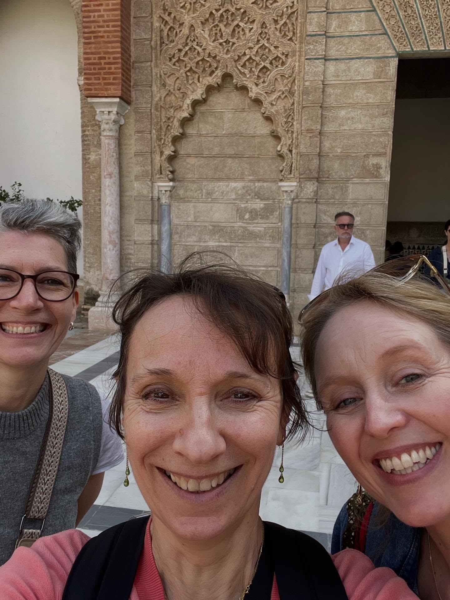 What a beautiful weekend!
What an amazing group of women, interesting, fun, warm, curious, open… I could not have hoped for a better group.
I seem to be very lucky with my clients / friends 😍.
Seville was amazing, the smell, the architecture, the food, the atmosphere, the flamenco show 💃, the weather…
Everything was perfect!
And I had a lot of fun preparing and teaching those 5 classes. Strong, mindful, slow, intense, tiring and restful.
All in all a treat and feeling very grateful this morning to be able to do a job that I love and sometimes feels like a hobby and a holiday. Although I am shattered today! But happy .
Stay tuned for the next weekend and also check my website for any upcoming event or class.
See you soon on the mat. #yogaweekend #grateful❤️ #yogan8 #yogamuswellhill