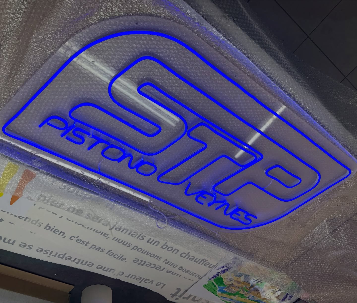 Néon lumineux sur-mesure