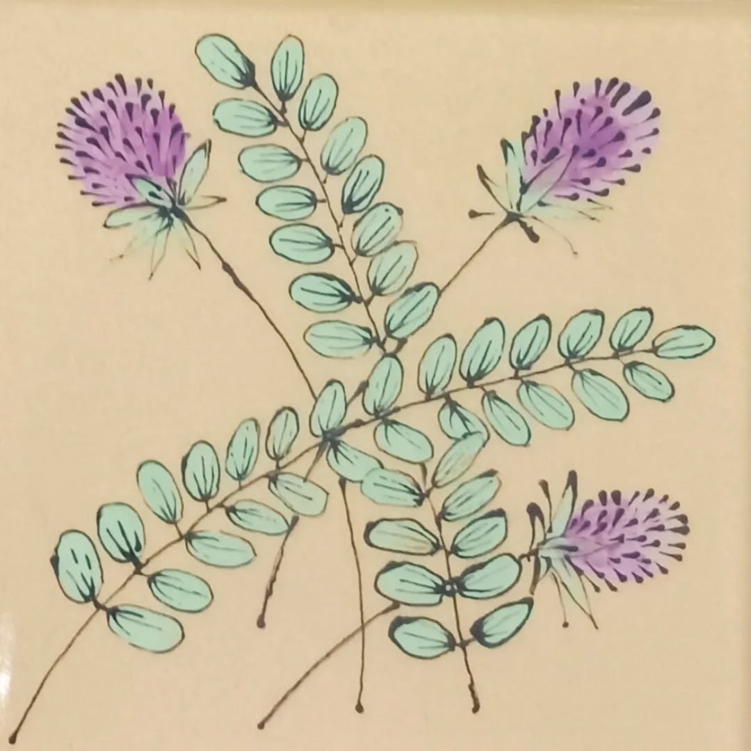 Happy Spring! New work from Beth Johnstone 🌺 @bumblebeadstudio