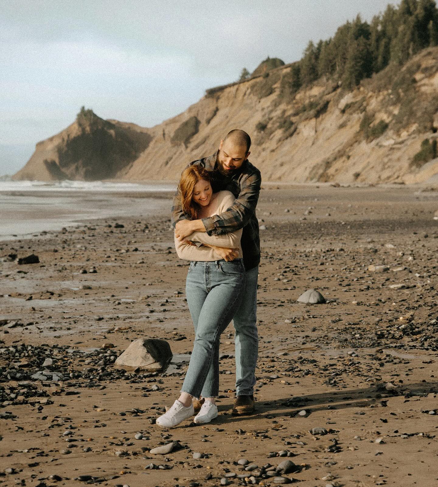 T-45 days till the S + T wedding 💍🤎
eeeekkkk!!! 🫶🏼
#engaged #engagement #couplesphotography #oregonphotographer #pnw #oregoncoast #oregonexplored #coastalliving #photographerlife