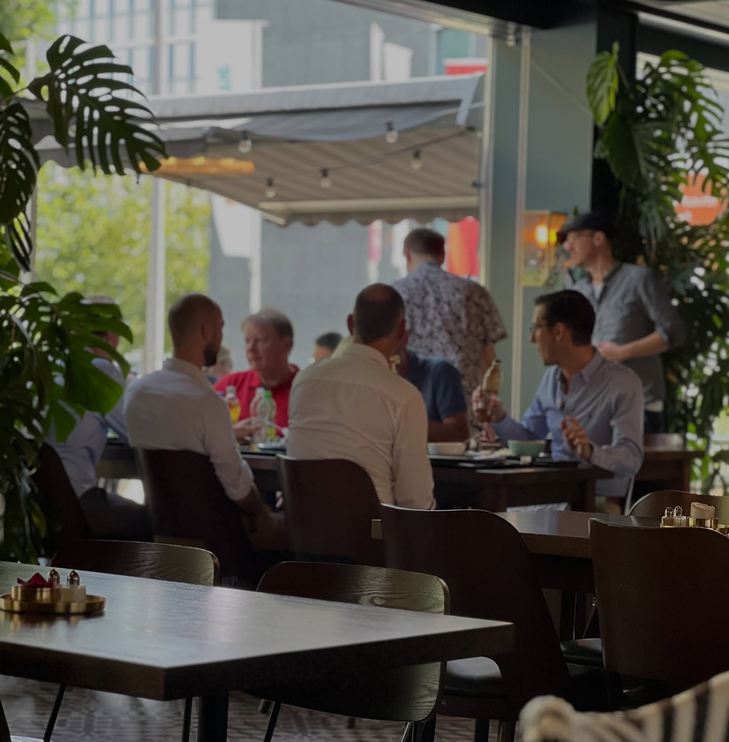 Your next team lunch should 100% be at Urban Spice 👇 We do group tables, quick service, and an Indian spread that’ll have the whole team talking! 😄 Treat your team. They deserve it.✨🫶