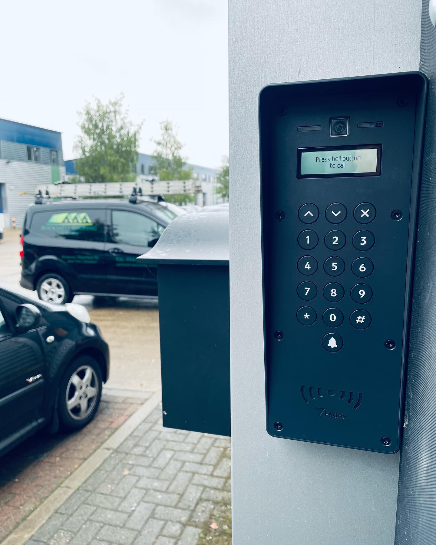 Today we completed a video door entry system upgrade and new CCTV system for our friends at @asbestosfighters and @associates_roofing new offices.
For all your roofing and asbestos removal needs, get in touch with these top guys!
As for security and home automation you know who to contact! 👇
☎️ 07843 093 721
📧 enquiry@leotechsystems.co.uk
#security #paxtonaccess #hemelhempstead #cctv #hikvision