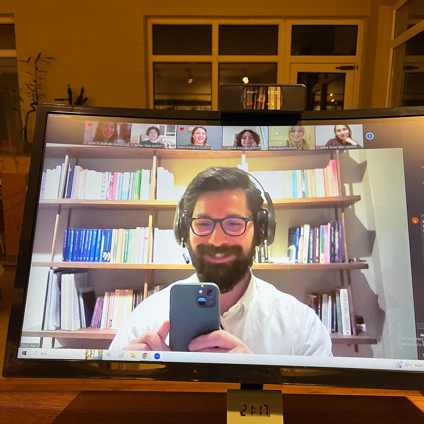 .
Ankara Üniversitesi X. Psikoloji Günleri paylaşımımızdan.
.
Enerjisi harika bir ekip. Heyecanınız ve merakınız daim olsun.