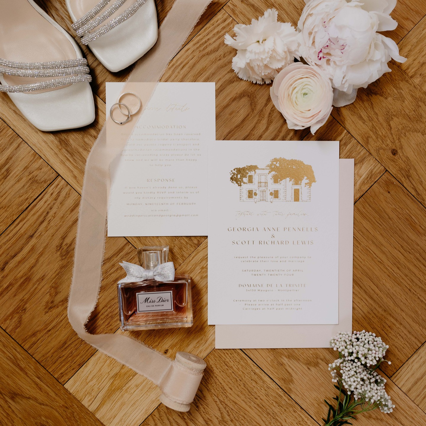 L'élégance du détail ✨
@specialmoment_wedding
@emys_weddings
@jardindarums
@marioncarpentiercoiffure
@marie.lp.wedding
@traiteurgrand