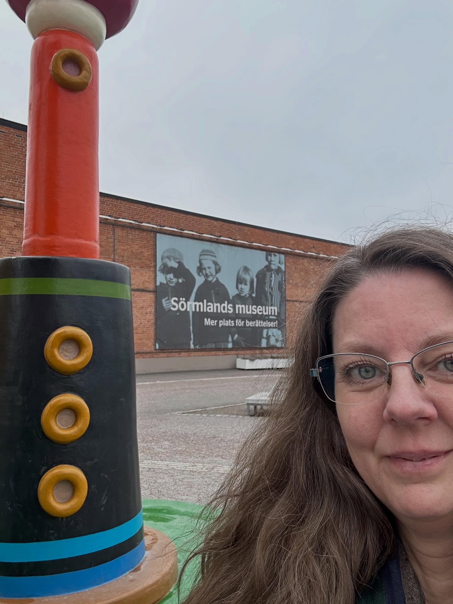 Idag inleddes ett kul samarbete via Region Sörmland. Ett spännande möte på Länsmuseet i Nyköping blev uppstarten. Eftersom jag glömde ta en bild på oss inblandade så berättar jag mer om det när vi ses nästa gång senare i vår. 😁
#kulturutvecklingsörmland #mentorskap #regionsörmland #skrivliv #författare