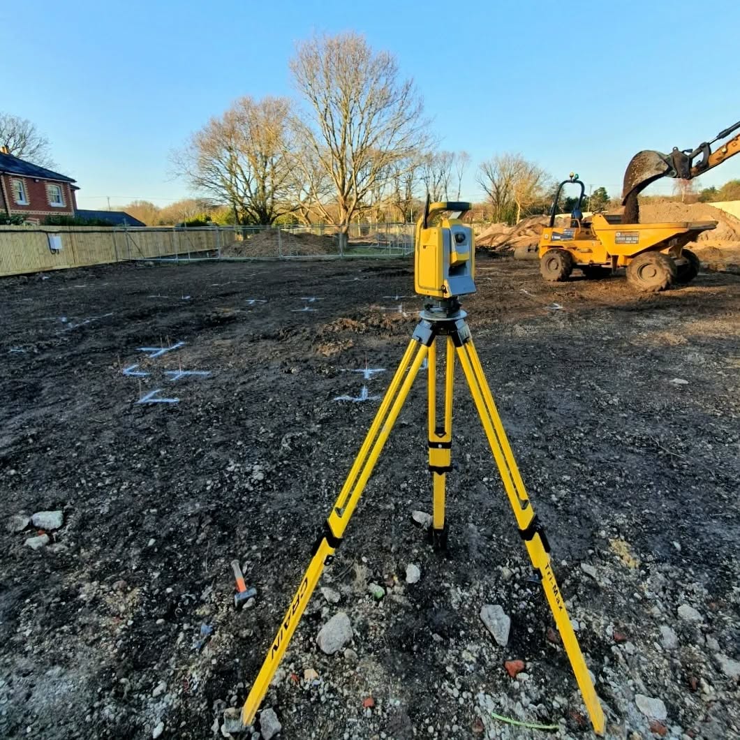 We have been busy with various stages of setting-out work. From foundations to steel structures to brickwork.
.
.
.
.
.
#SettingOut #SurveyLife #Surveying #Geomatics #Trimble #Construction #Replanteig #Replanteo