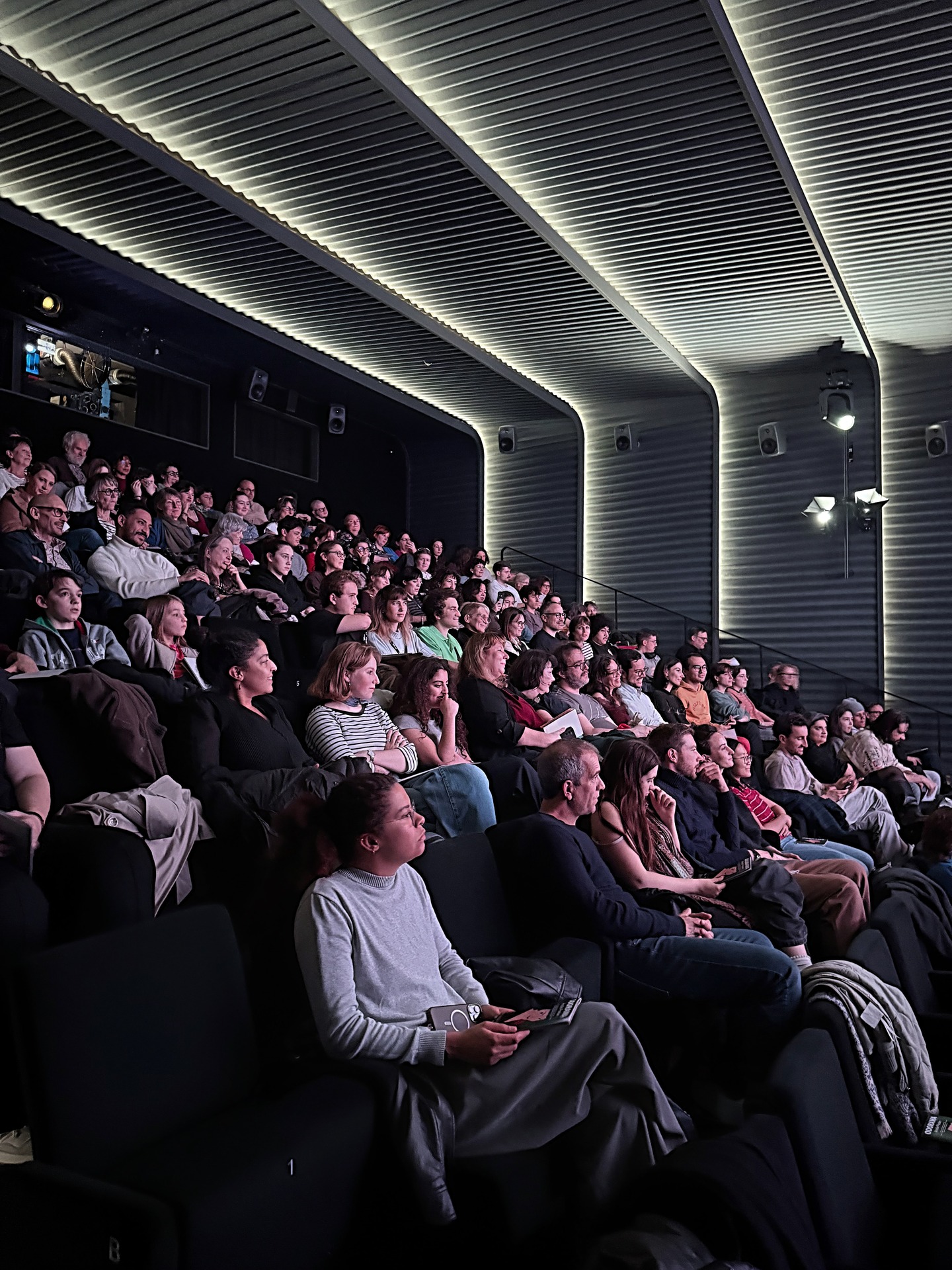 Stay tuned for the next edition of Le Fabuleux Destin d'Amélie Poulain in Odorama, which will take place at the iconic cinema Studio 28 during Paris Perfume Week.
@perfumeweek
