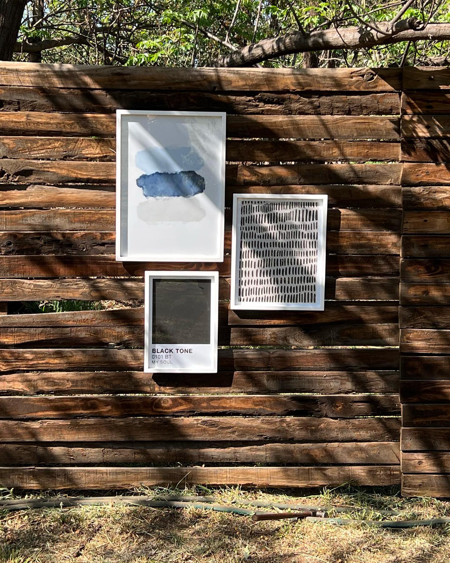 New art drop - shop our new curated collection of framed art prints! All pieces available in the the frame colour and profile of your choice, up to size A0!
▪️
▪️
▪️
Create custom frames 🔲
Print and frame your own images 🌇
Shop our collection of framed art prints 🎑
▪️
▪️
#pictureframes #art #decor #frames #minimalism #Scandinavianstyle #japandi #minimaliststyle #simplicity #styleicon