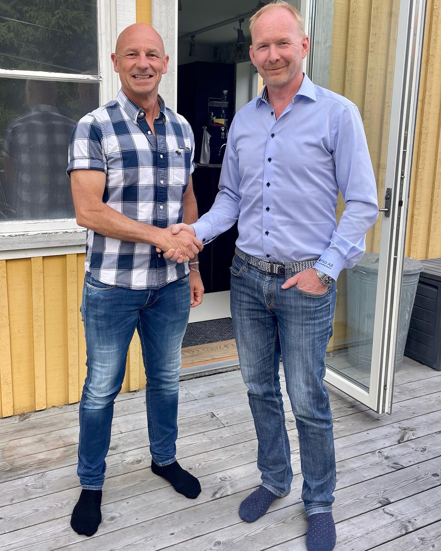 Idag kan vi stolt presentera Michel Nordeman som ny medarbetare hos oss.
Michel startade sin järnvägskarriär 1983 som signaltekniker på SL:s tunnelbaneanläggningar och har
sedan dess varit branschen trogen i en rad olika befattningar så som Arbetschef Regionchef
Projektchef. Hans specialområden är Projektledning, upphandlingar, Produktionsledning,
anbudssamordning, projektstyrning, verksamhetsutveckling, projektledning-BEST-teknik (Bana, El,
Signal, Tele).
Hos Ömsa kommer han bidra med att fortsätta utveckla både bolaget, projekten samt medarbetare
och sig själv. ”Miche” är grymt välkommen till oss och vi är säkra på att vi kommer ta hand om
varandra och det vi tar oss för.
Direkt: 070-391 39 79
E-post: michel.nordeman@omsaab.se