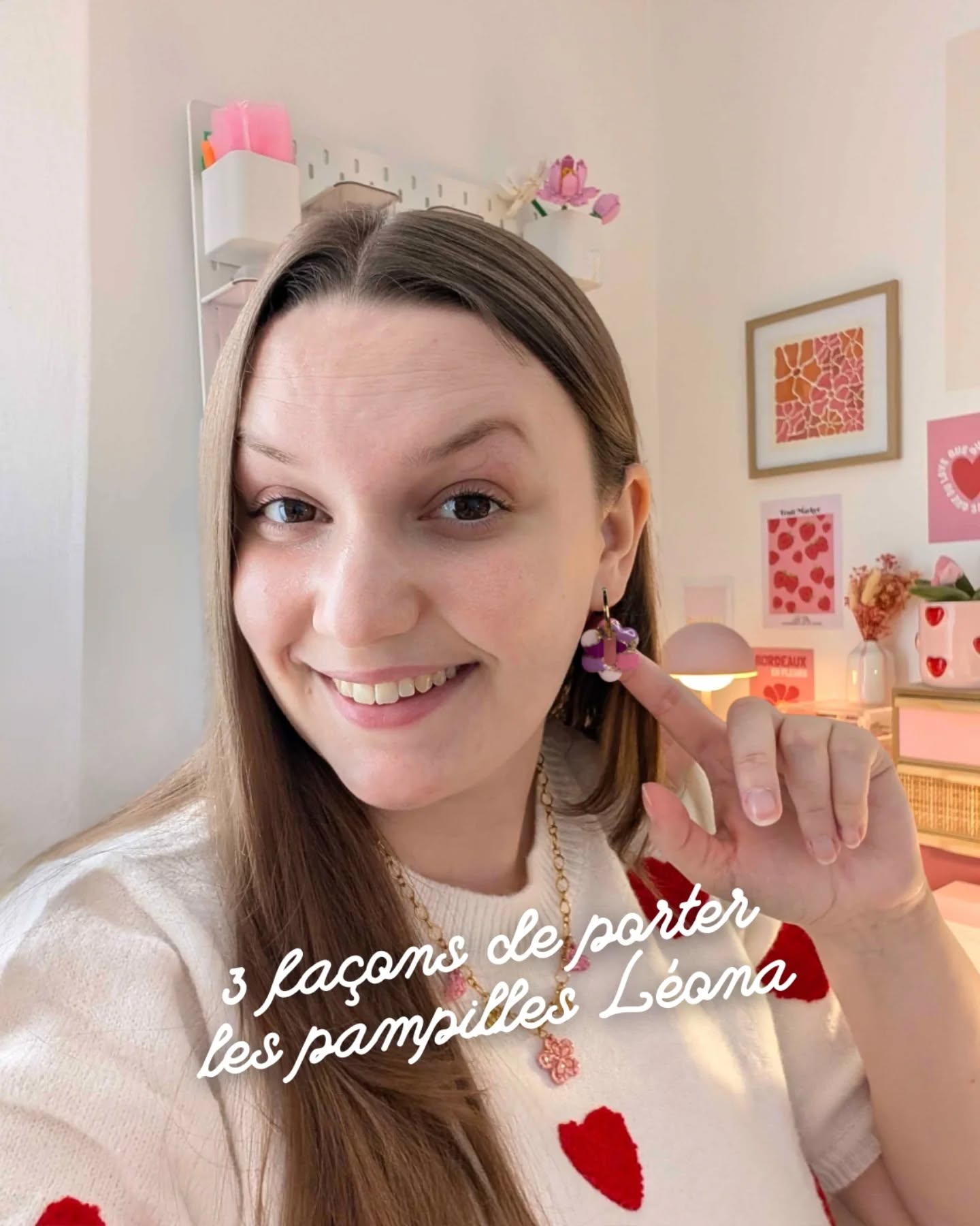 Tu vois comment un bijou peut transformer tout un look ? ✨
Les pampilles Léona, c’est la petite touche qui fait toute la différence selon ton style :
romantique, chic ou fun 💕
Et toi, tu es plutôt quel look ? 💖
#stylecoloré #bijouxfaitsmain
#idéecadeau #bijouxprintemps #ootd