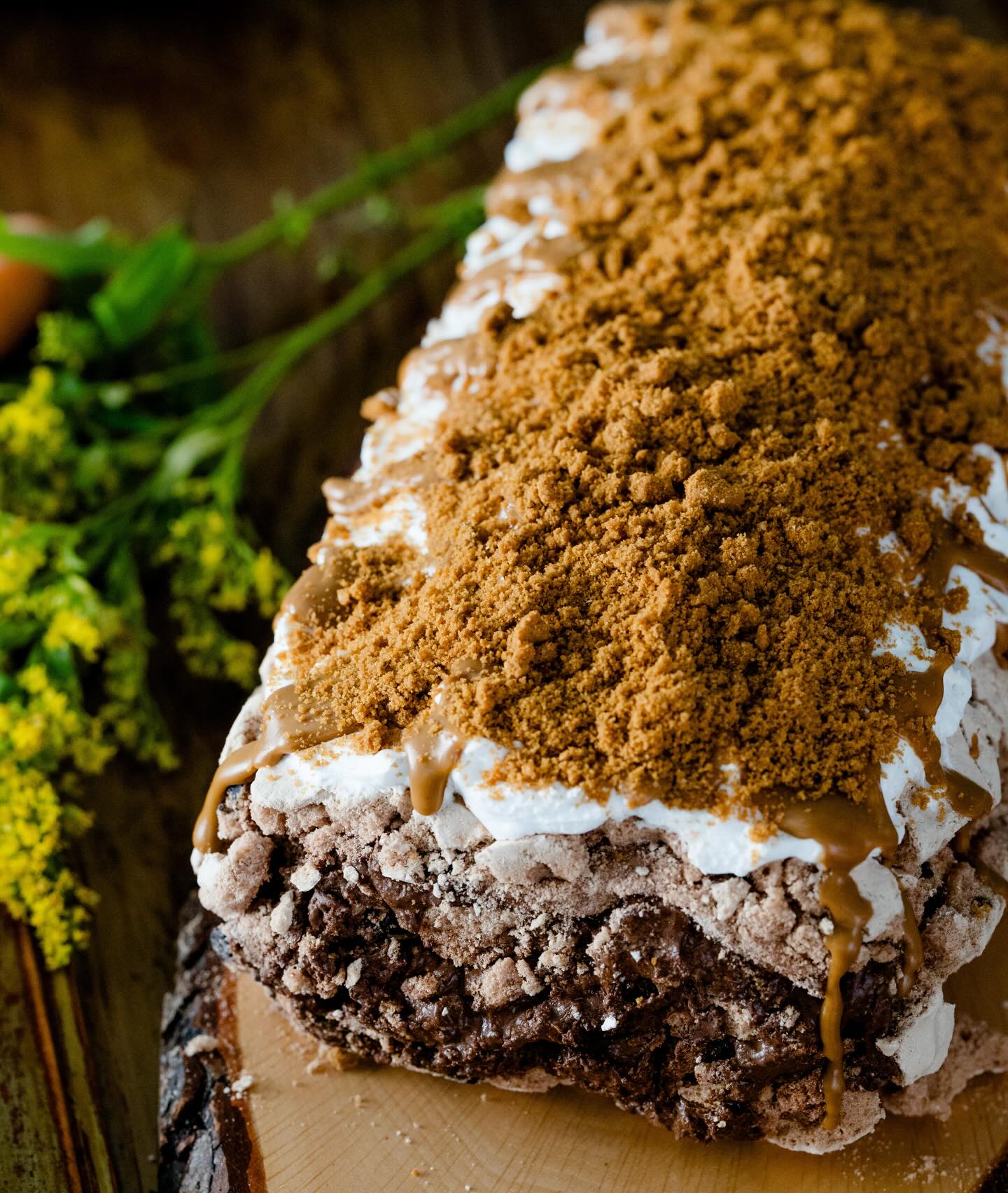 O que seria da Páscoa sem o nosso Tronco de Chocolate? 🤤🍫🐰