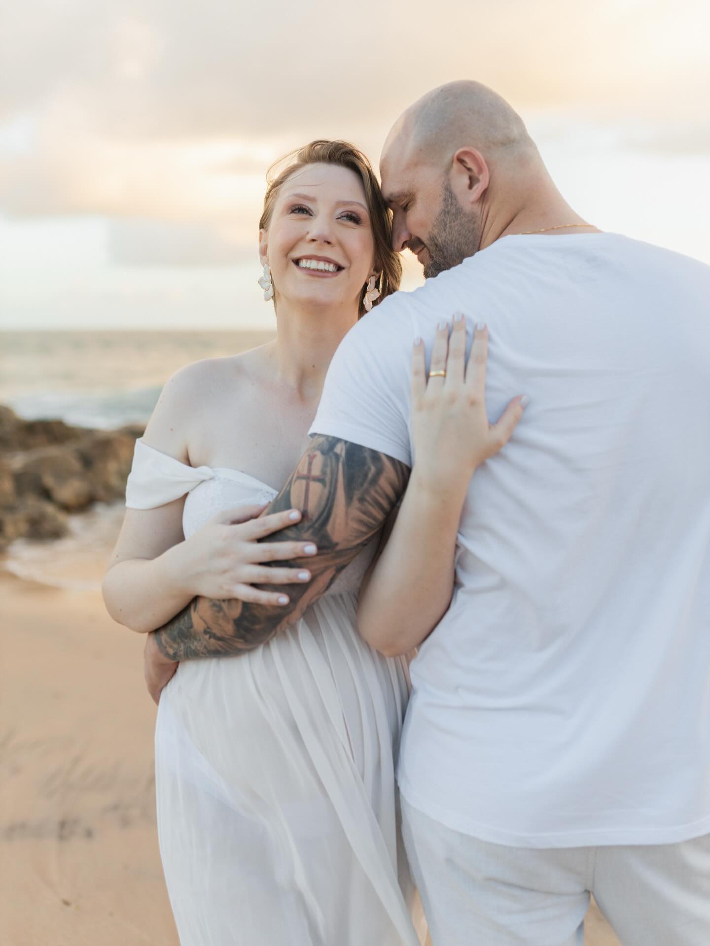 Camila e Jeferson vieram lá do Paraná para passar alguns dias aqui em Salvador e aproveitaram a viagem para registrar sua gestação. ✨
A viagem, a praia, a luz do final da tarde e a expectativa pela chegada da Lara transformaram esses registros em um momento único. 💛
A espera por um bebê transforma qualquer viagem, qualquer lugar e qualquer momento em uma memória ainda mais especial.
Se você também sonha em registrar sua gestação, me chama no link da bio para conversarmos.