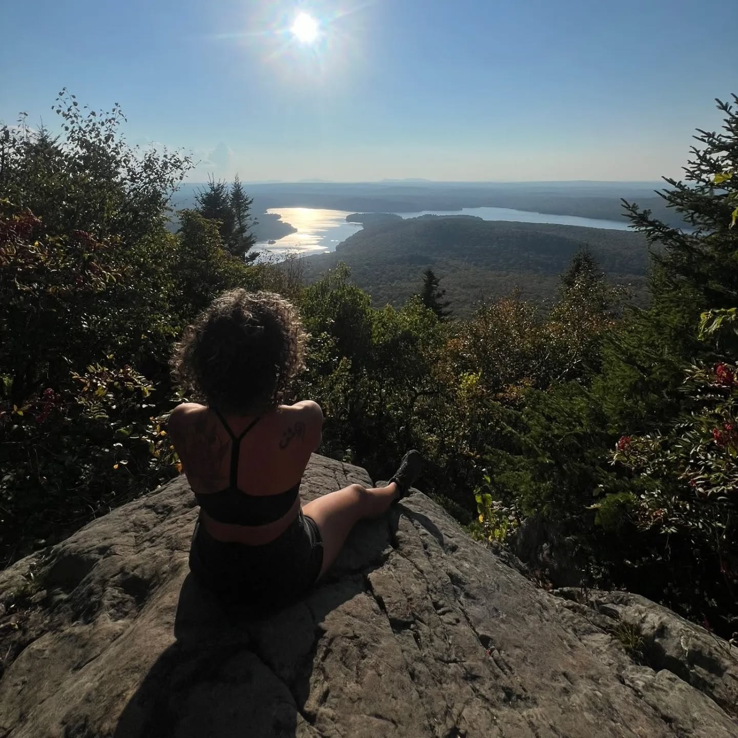 Wonderful way to welcome fall a few weeks ago with a run up and down Mont Orford National Parc with a last camping session before the weather got too cold.
People often ask me how I ressource and time and time again i reply: Nature... it is by far the best medicine to refill my cup. Wether a walk in the neighbourhood, some play in the parc, lying on the grass watching the sky, or jumping in for a quick swim, mother earths power to restore energy is always abundant.
The sun, wind, water, earth, wood, fire, and elements charge and ground us with energy to heal our every cell.
Stay still in nature and notice how much everything around you feels, notice the shifts in your mental state, breath through to process the shifts, integrate the sensations and to really ground your experience share it with someone.
Magic is in moments, bring awareness to the forefront and go enjoy the magic of leafs changing and nature whispering its songs.
Fun fact a minimum of 120 min a week in nature is required for healthy body and mind. It can lower blood pressure and stress hormone levels, reduce nervous system arousal, enhance immune system function, increase self-esteem, reduce anxiety, and improve mood. Attention Deficit Disorder and aggression lessen in natural environments, which also help speed the rate of healing.
#staypresent #fall #rainbowofcolors #everydaymindfulness
#natureisnurturing #autumnvibes