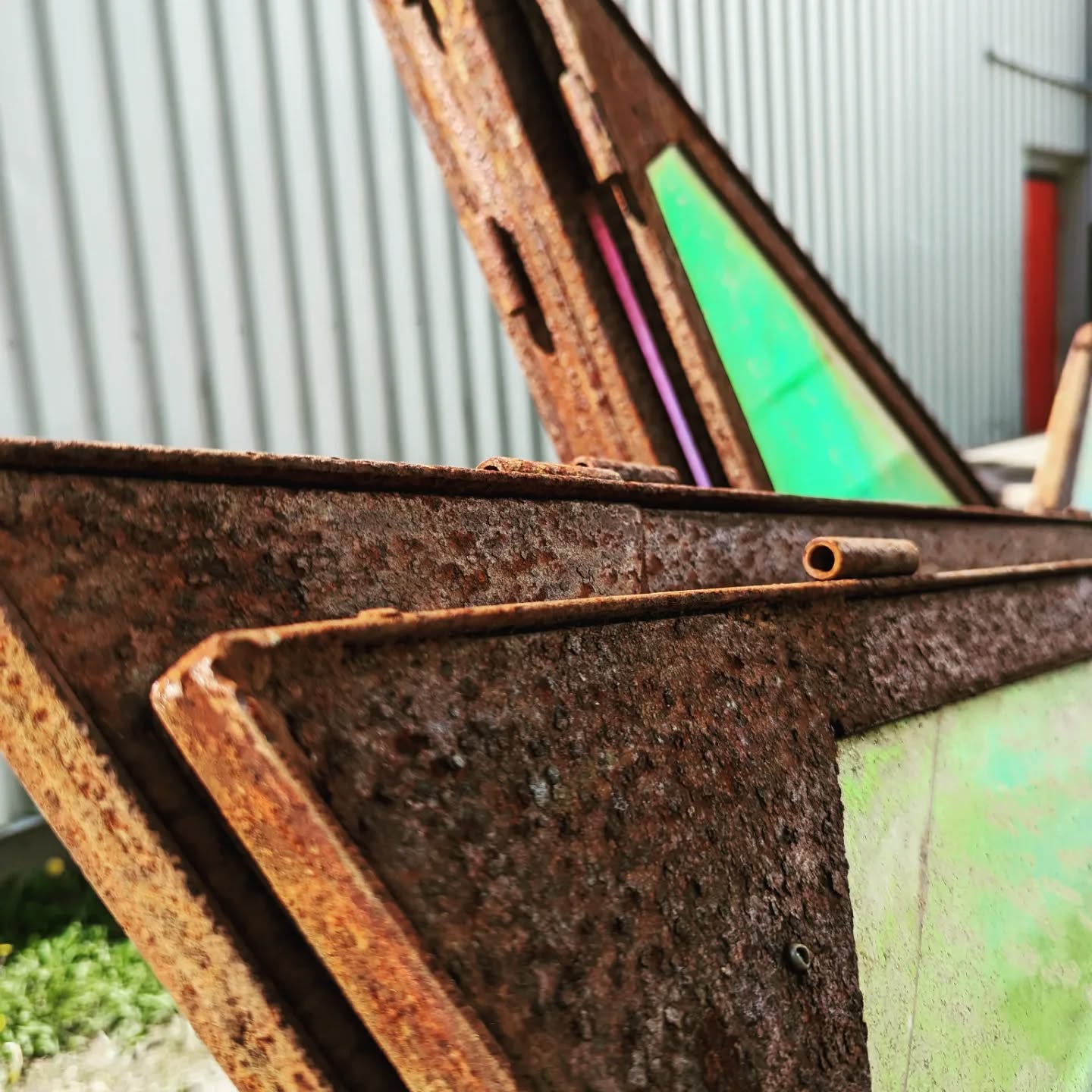 Grinder et restauration sur les beaux bateaux à Mathieu Fecteau
#grinder #acier #restauration