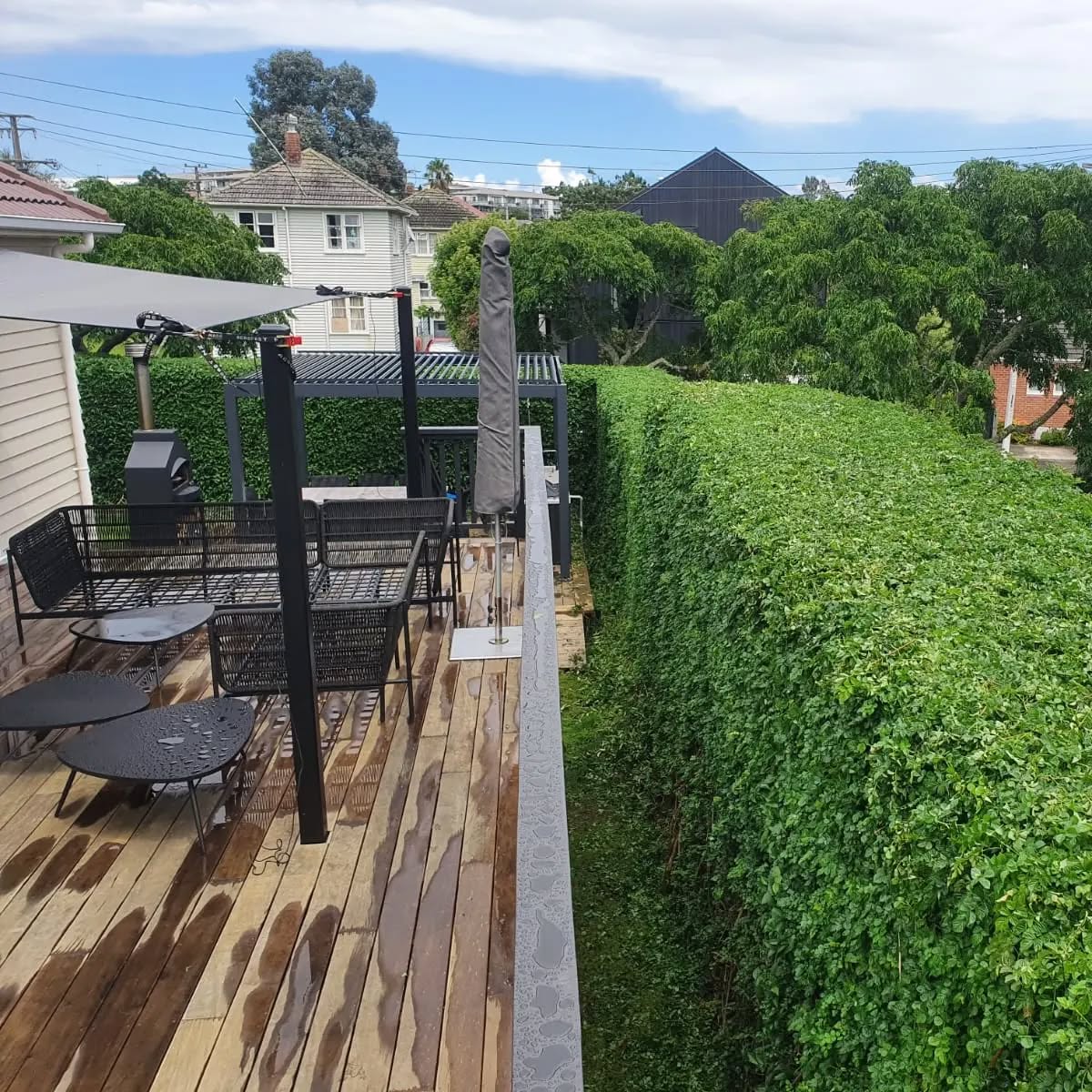 It's been a week for doing hedges