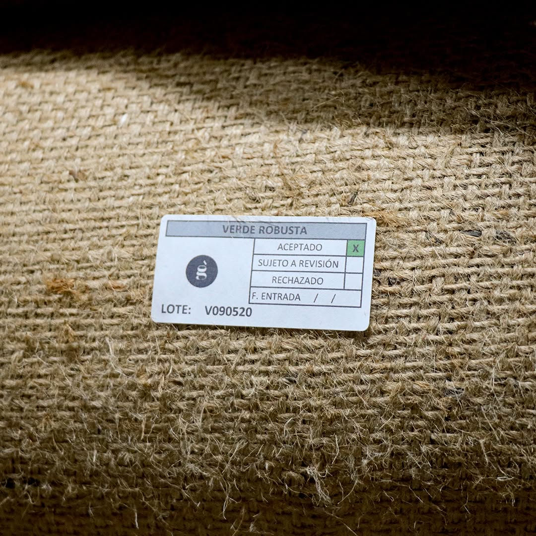 Un grano excepcional 👌🖤 para paladares selectos que merecen un café sin igual.
Disfruta de nuestras mezclas y enamórate de #CaféAlgraná.☕
Contacta a un experto: ☎️ 55 2636 1148
o visita nuestro sitio web. (link en la bio)
#cafedecalidad #coffelovers #tallerartesanal #cafégourmet