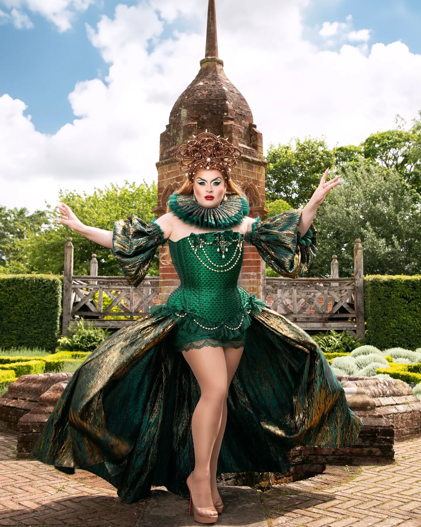 Royal Portrait Eleganza - Canada vs the World
Had the honour of creating this look for the loveliest @cheryldragqueen in collaboration with @catacomb.saints on jewels duties ✨️ and @vintageblackmagic on the neck ruffle ✨️ and I'm still chuffed with this amazing team result a year later.
Hair by @walklettwigs
Images by the incredible @mtyparks of course! 🖤
#corsetry #dragrace #corsets #madeinengland