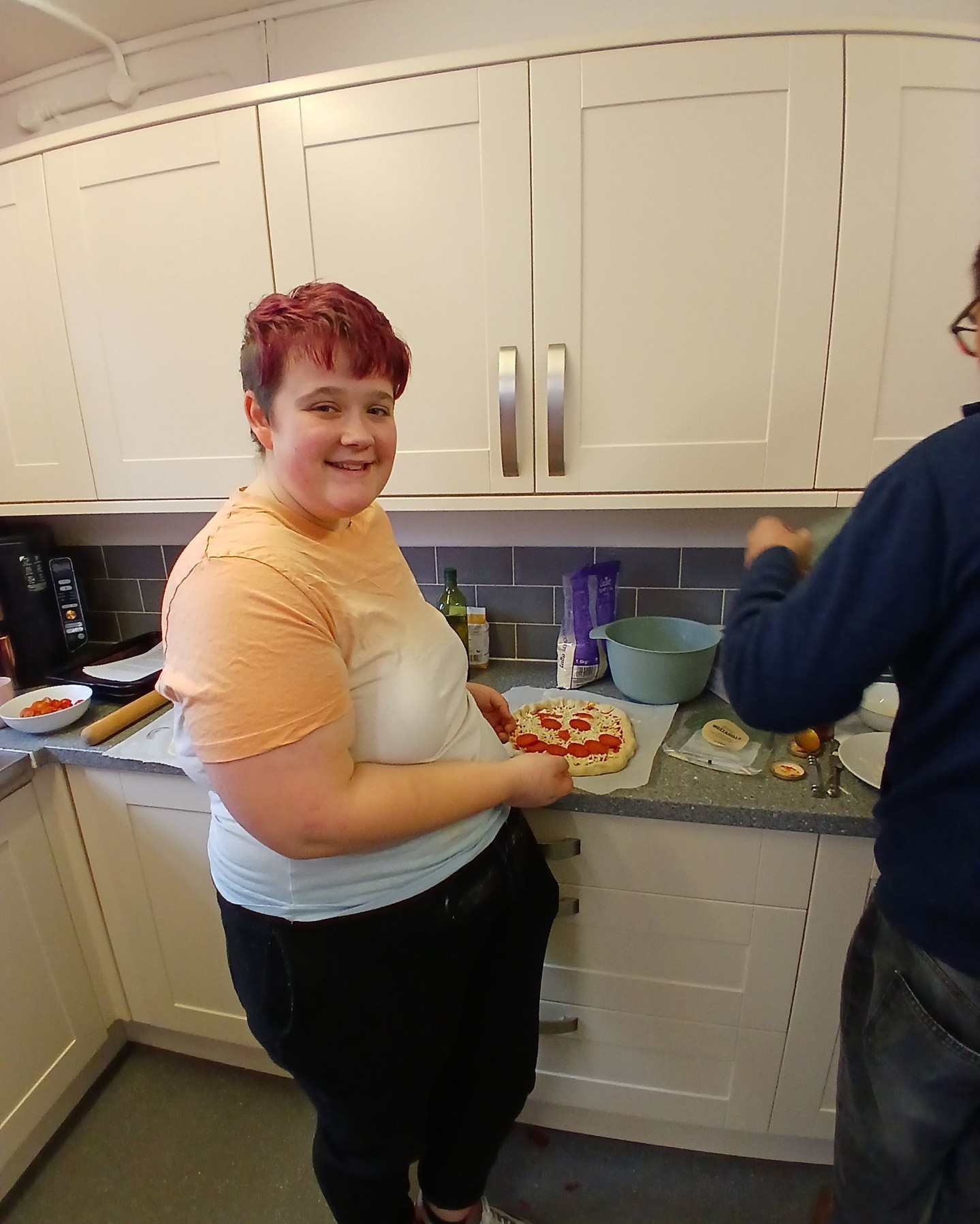 🍕 Our King’s Lynn and West Norfolk SPACE group at @thematthewprojectcharity had a fantastic time making their own pizzas! A huge thank you to Steven, our hospitality lead, for delivering such a brilliant session and sharing his expertise. 👏
Want to get involved? Link in our BIO to find out more.