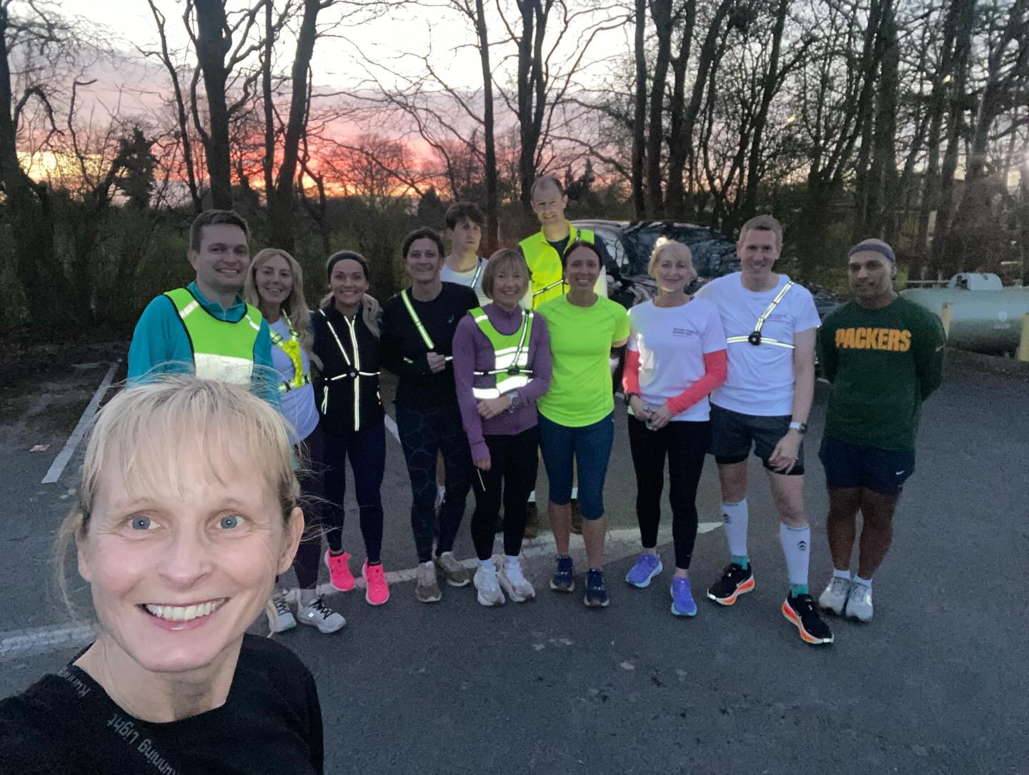SRC enjoying a beautiful sunset before last night’s club run 🌅🏃♂️
Big well done to our Progression Group who put in a strong session and worked hard right through the dusk. Great effort from everyone involved – consistency and teamwork paying off! 👏💪
#SRC #ClubRun #ProgressionGroup