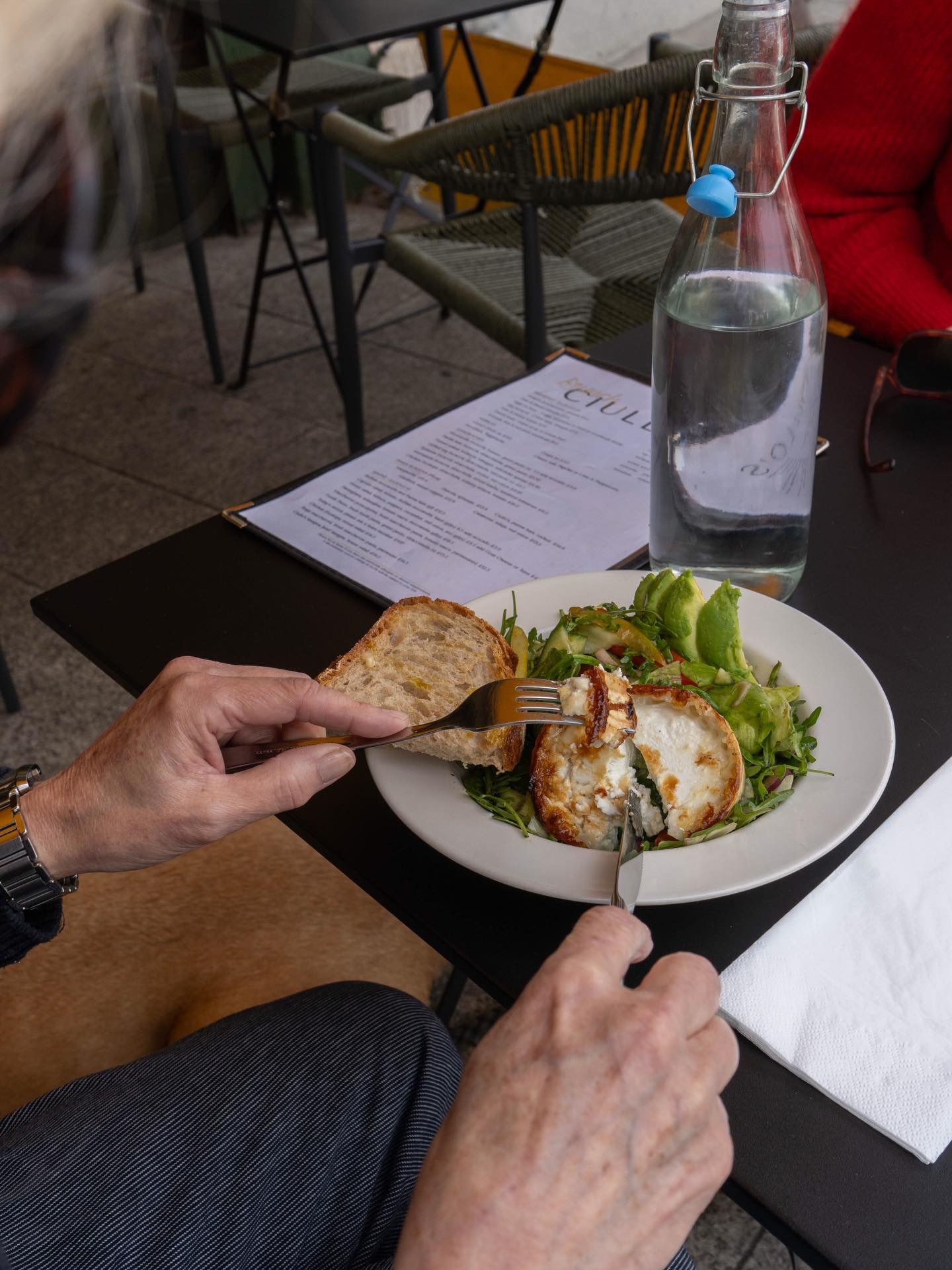 New week, fresh Italian flavours 🇮🇹
Our terrace is slowly filling up again as the days get brighter and lunch outside starts to feel just right. A simple plate, good ingredients and a little moment to slow down.
Join us this week and enjoy a taste of Italy on the terrace.
#Ciullos #ItalianDeli #ItalianFlavours #TerraceLunch #kensalrise