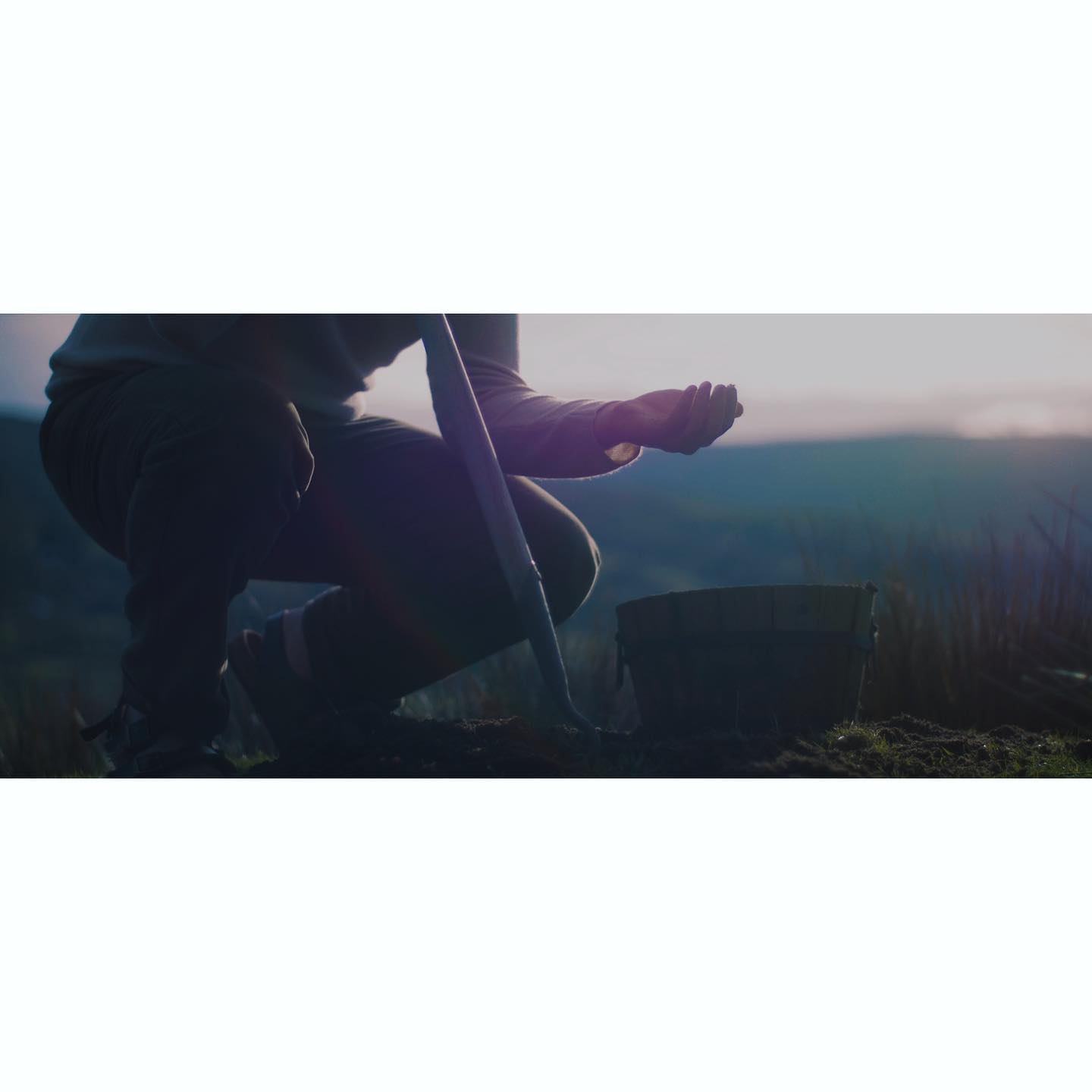 (1/3) A few screen grabs from a short film shoot this weekend in the Yorkshire Dales🎥 assisted by @owen_whitehead.mov
Once edited, the film will be 4:3 and black and white, but for the sake of the Instagram feed, here they are in 2.35:1 with a temporary grade😅
-
-
-
-
-
#cinematography #cinematographer #dop #dp #filmmaker #filmmaking #film #camera #directorofphotography #ursaminipro #blackmagic #shortfilm