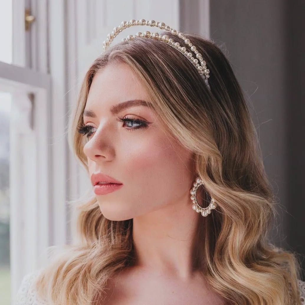 Florals & Pearls ✨️
Calling all brides to be! Totally compliment your wedding day style with one of my perfectly designed and handmade accessories ✨ Explore the timeless elegance of my pearl headpieces or embrace the whimsical charm of my floral crowns 🌸 Whether you're opting for classic sophistication or bohemian chic, there's a beautiful headpiece in my collections just waiting to complement your unique style.
.
.
.
#WeddingStyle #BridalAccessories #PearlHeadpieces #floralcrowns #ModernWeddings #BohoBrides #PearlCrowns #FloralHeadpieces #StatementHairpieces
#VintageHeadpieces #ArtDecoHeadbands #GatsbyStyle
#VintageWeddings #BridalStyle #ChicBrides #WeddingInspiration #WeddingFashion #BridalAccessories #WeddingTrends #BridalHeadwear #BohemianBride #ElegantBride #BridalGlam #VintageChic #TimelessElegance #RomanticWeddings #UniqueBride #StylishWeddings
#BridalStyleInspo #DreamWedding
.
.
.
@jasminetovey
@jodiemakeupuk
@shikobabride
@bridalserendipity
@flixton_house
@rosiewoodsphoto