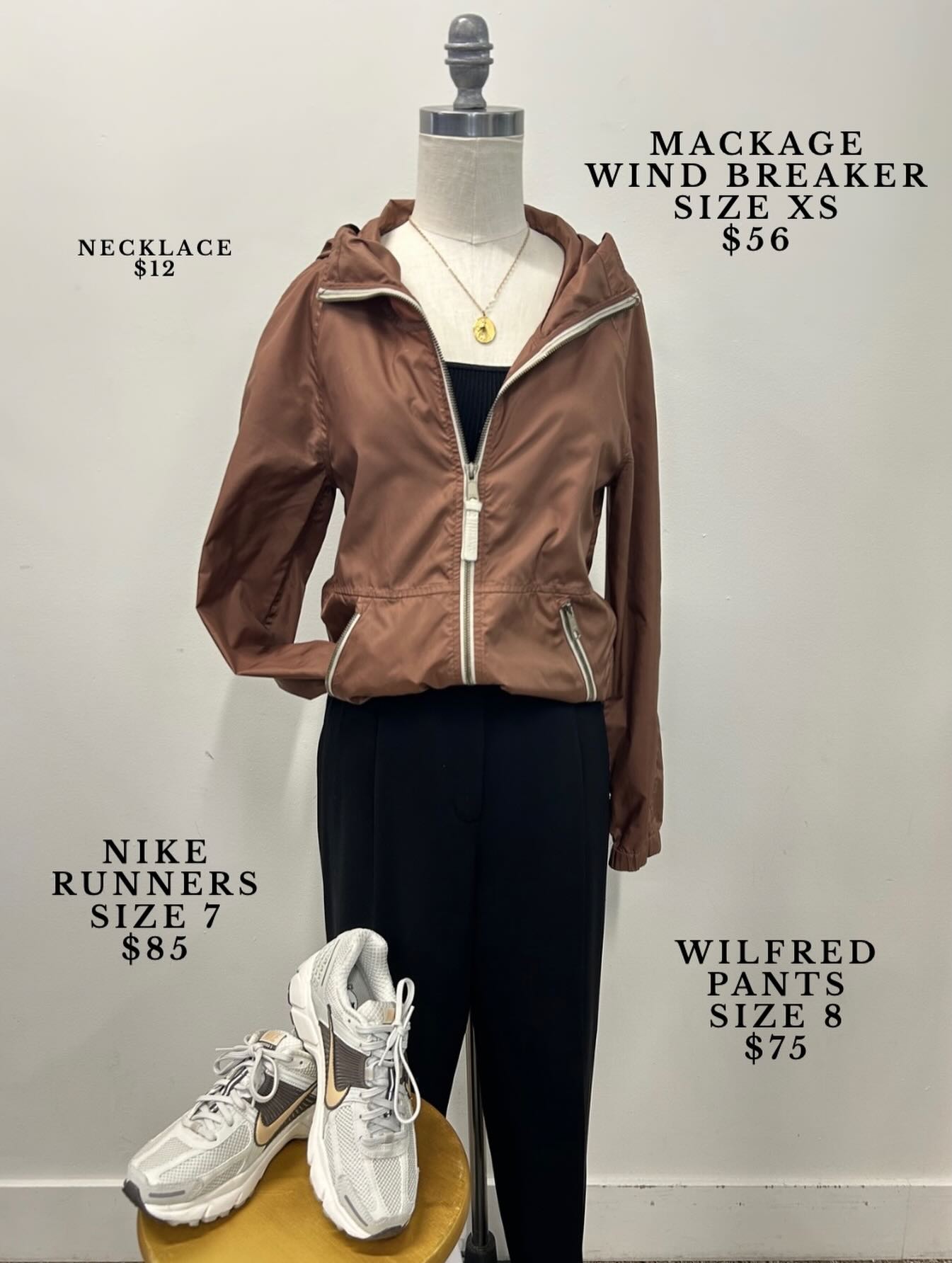 Lighter layers for spring days ☀️🌱
(That are hopefully coming soon)