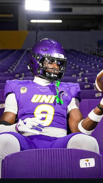 My guy has been putting in countless hours preparing for his Pro Day, staying disciplined and committed to his craft. Every rep, every detail, all in pursuit of the opportunity he’s been working toward. The work speaks for itself. March 23 We Coming 🗣️✍🏾🗣️✍🏾
#showtime #proday #outthemud #hardwork #rwtw