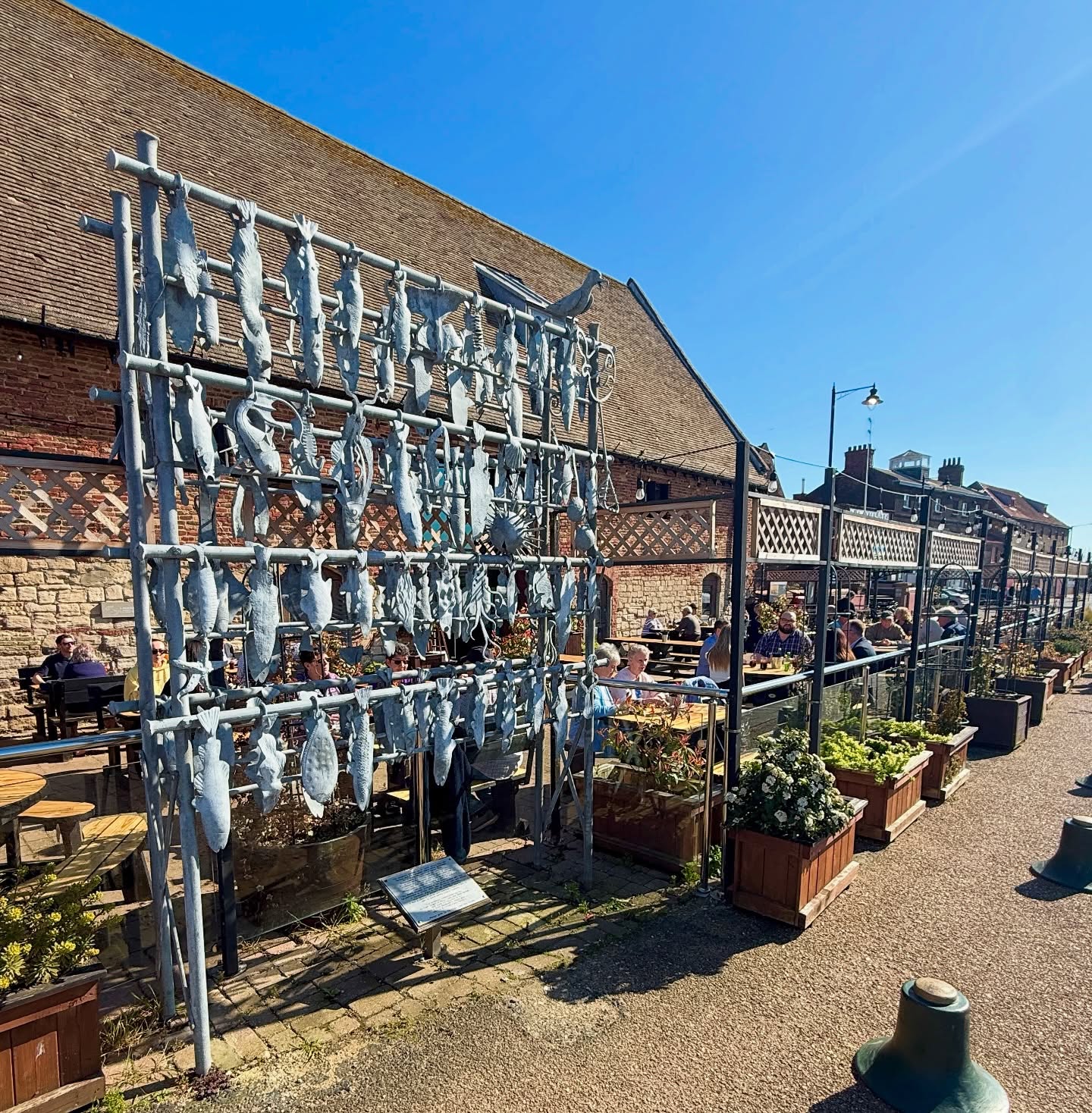 What a perfect day to sit outside along the quay ☀️ 🍸
We can’t wait for the summer to be back and for this to be our view everyday. 🌞
It’s a good job we got the tables sanded and varnished in time 😥😍🤭