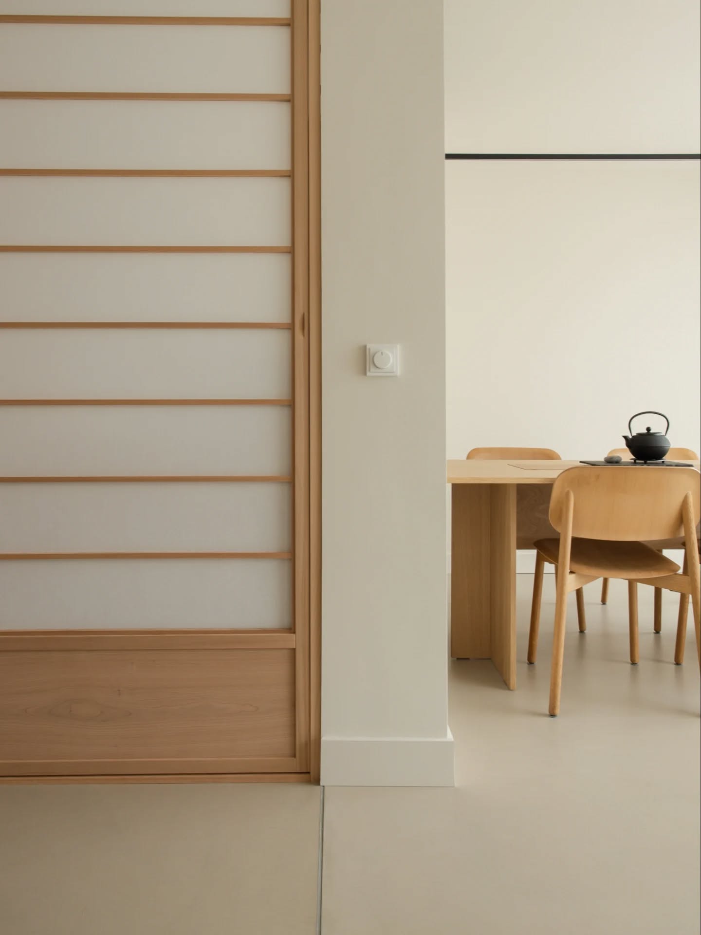 A space begins to reveal itself once everything unnecessary is removed.
THE TEAHOUSE
Residential Renovation
Best, The Netherlands
2025
Interior Architecture & Design @minimuc.design
Photography: @chloealyshea @mokyokay
•
#Minimuc
#TheTeahouse
#InteriorArchitecture
#ResidentialDesign
#MinimalInteriors