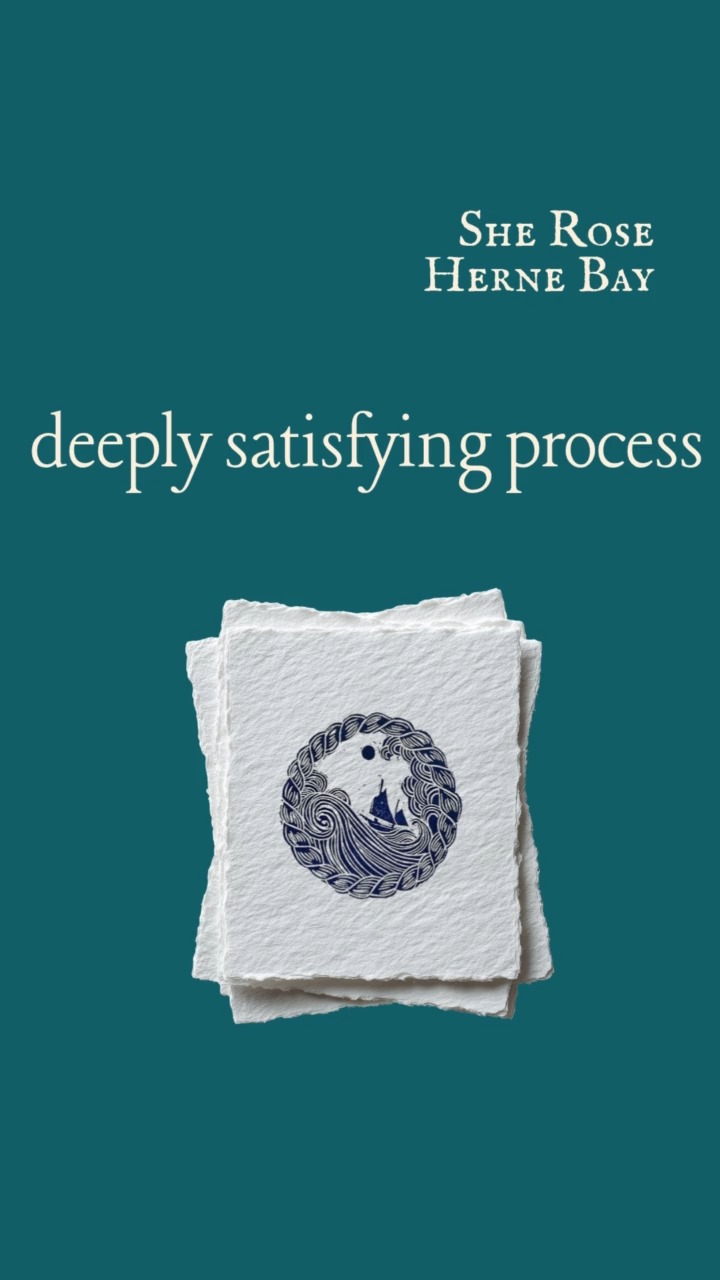 Suitable for all levels - come and lose yourself in an end-to-end creative process.
Jo will guide you through each step – from planning and carving to inking and printing your own design.
🎨 Tools, materials and a delicious lunch are supplied - you bring your curiosity and creativity!
🗓 Head over to www.JoOakley.co.uk to book this popular workshop: 🔗 Link in bio 🔗
#creativeworkshops
#privateworkshops
#linoprinting
#linocutting
#learnlinocutting
#hernebay
#SheRoseGallery
#buyinthebayHB
#visitcanterbury
@visitcanterbury