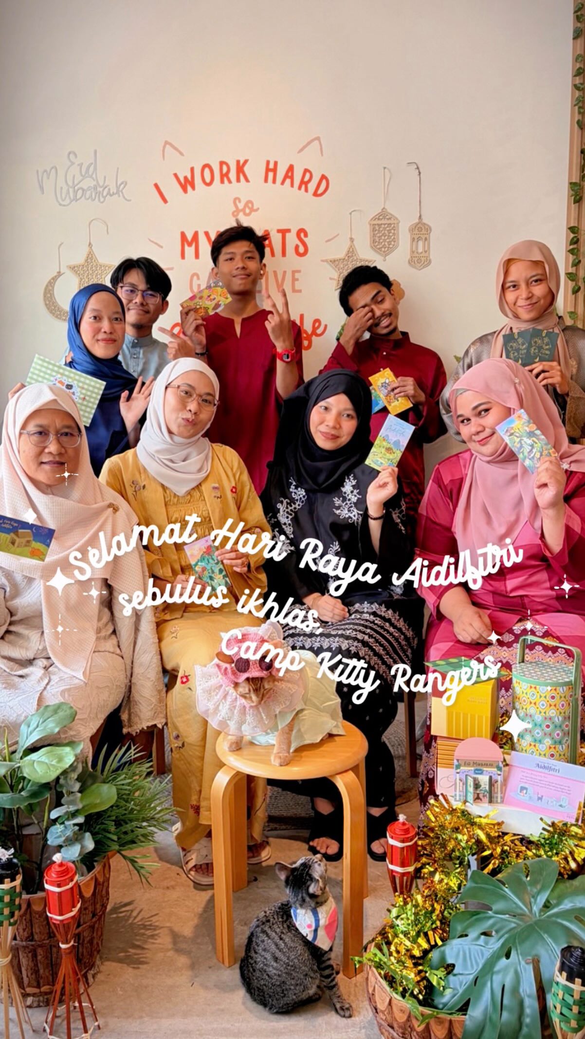 Selameowt Hari Raya from the Camp Kitty rangers 🌙✨
Travel safe, enjoy all the ketupat + rendang and have a wonderful celebration with your loved ones.
To our Raya camper pawrents, don’t worry too much about kitty – they’re in safe hands! 🐱🧡
#TeamRayaCampKitty