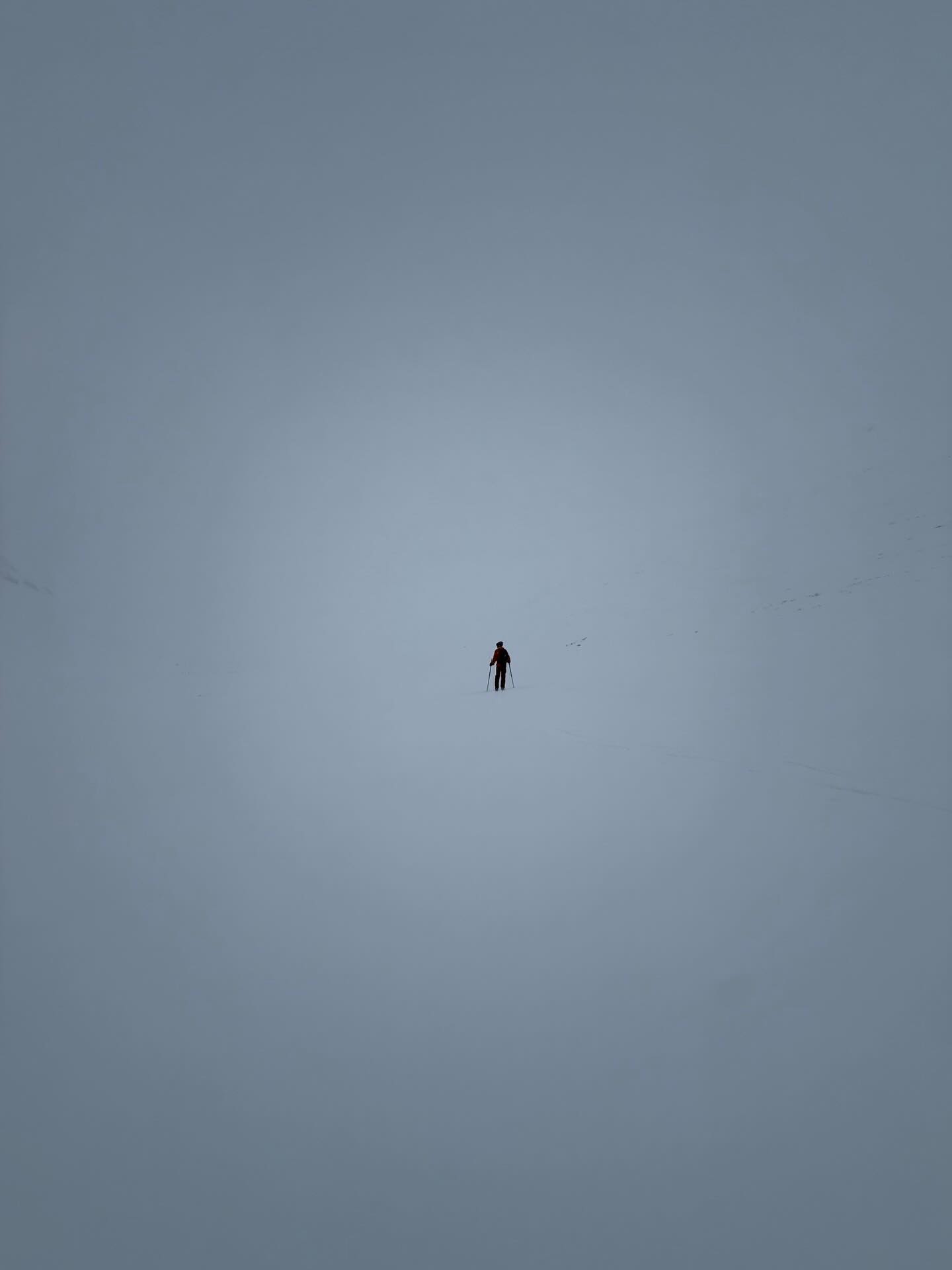 Full whiteout conditions in Iceland.
I’m full warm @stio for the day, layered with Stio T, light Downer jacket, heavier Azura jacket and finally the Ender lightweight shell I use for backcountry skiing. My friends laugh at me for all the Stio stuff I have but I love it!
#stio @stio #stioaffiliate #lettheoutsidein #skiiceland #iceland