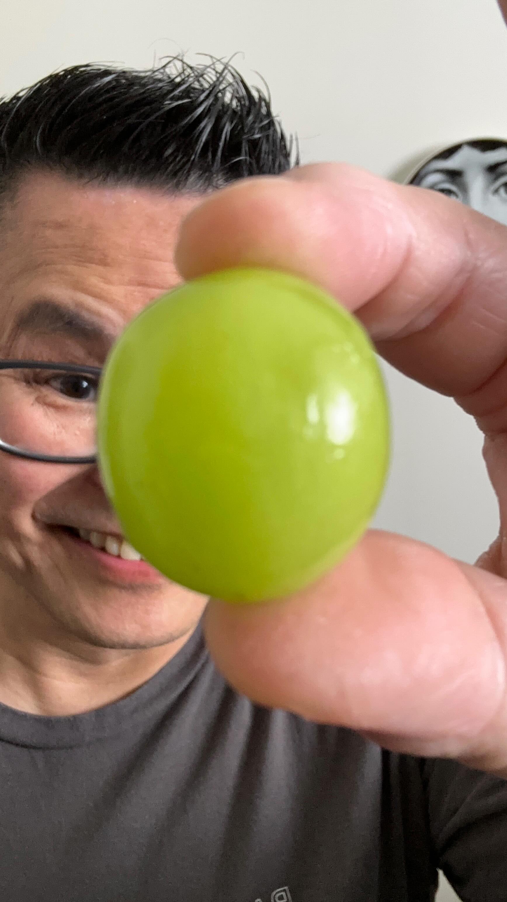 This season’s seedless grapes are out of this world, dreaming about them constantly. The perfect crunch, perfect sweetness and I am going ga ga over them 🫶🏻❤️
#crunch #sweetness #seedlessgrapes #inseason #obsessed