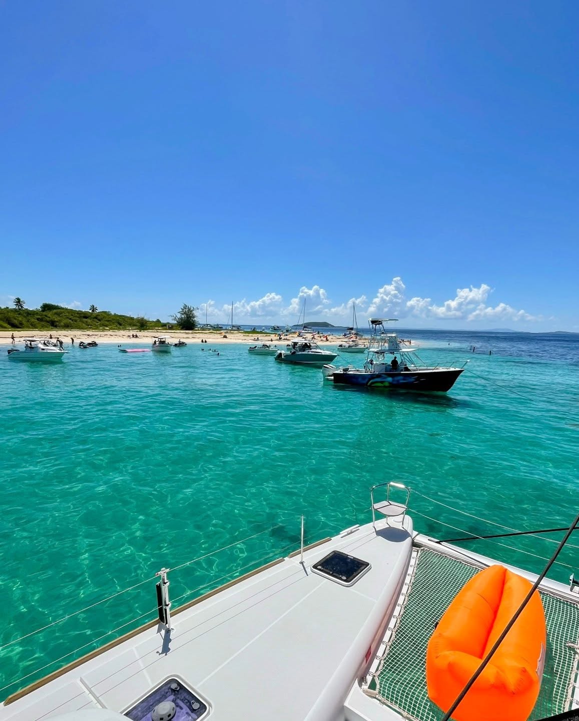 We Love this Place !
#boatlife #boatcharter #boating #discoverpuertorico