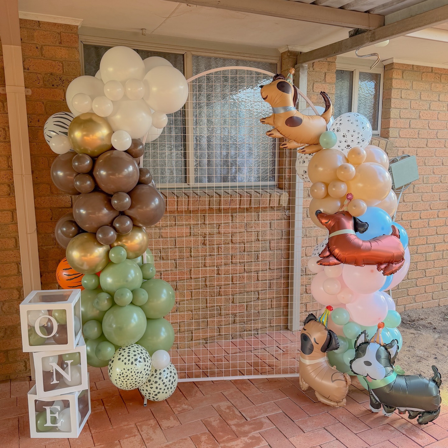 Wild ONE and TWO Cute Puppy Party
Brothers celebrating their birthday together. We had so much fun creating this one!
We have our Extra Large (4m) garland split in two to make this cute set up. Add some animal prints and some foil puppy dogs and it’s complete.
DM us now to book in your next event 📩