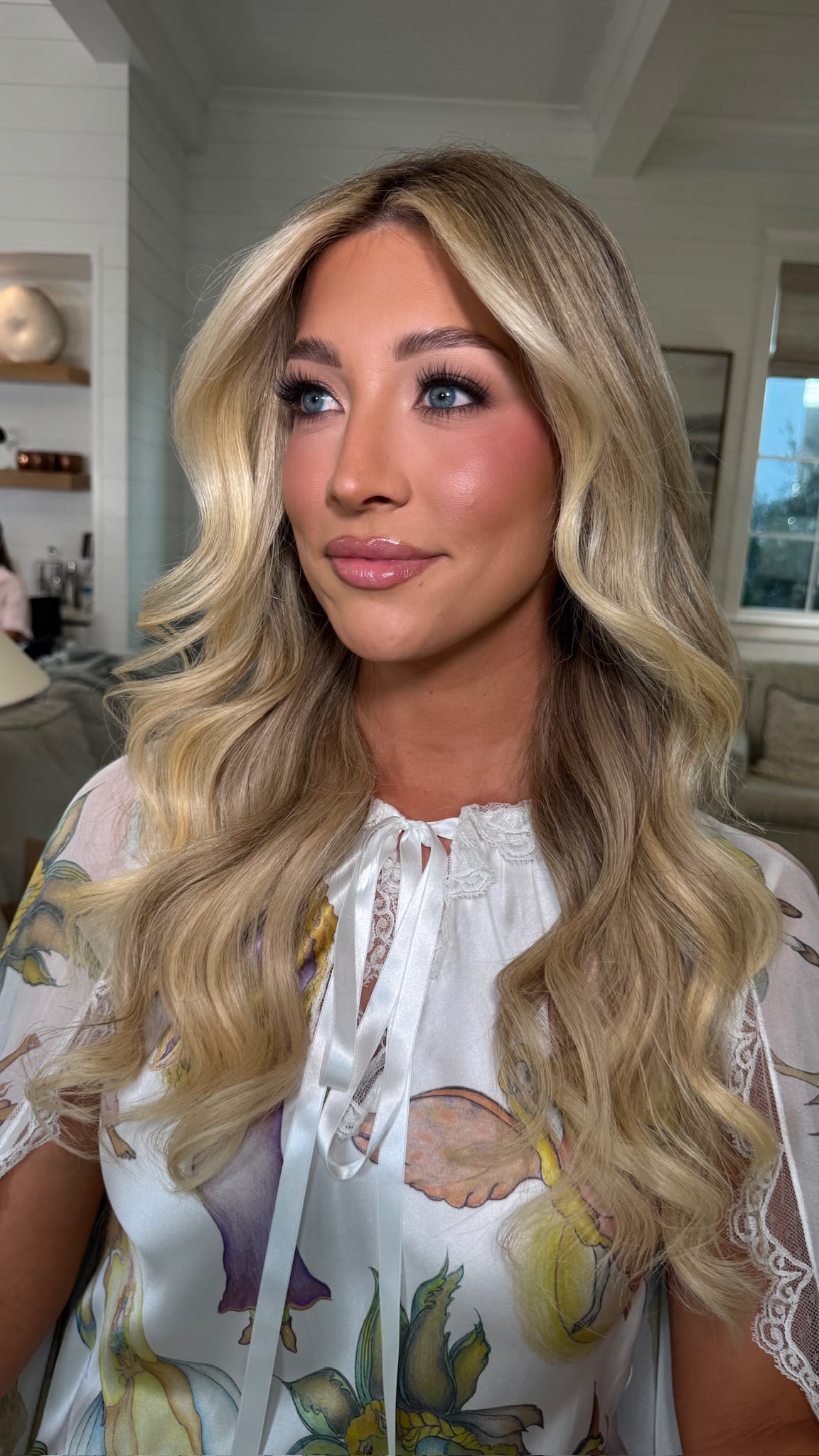 “Don’t play with me KKB Beauty” 🤣👏🏻💞 A full process video of Lauren’s bridal glam!
#30amakeupartist #bridalmakeupartist #weddinghairandmakeup #bridalmakeup #fullglammakeup