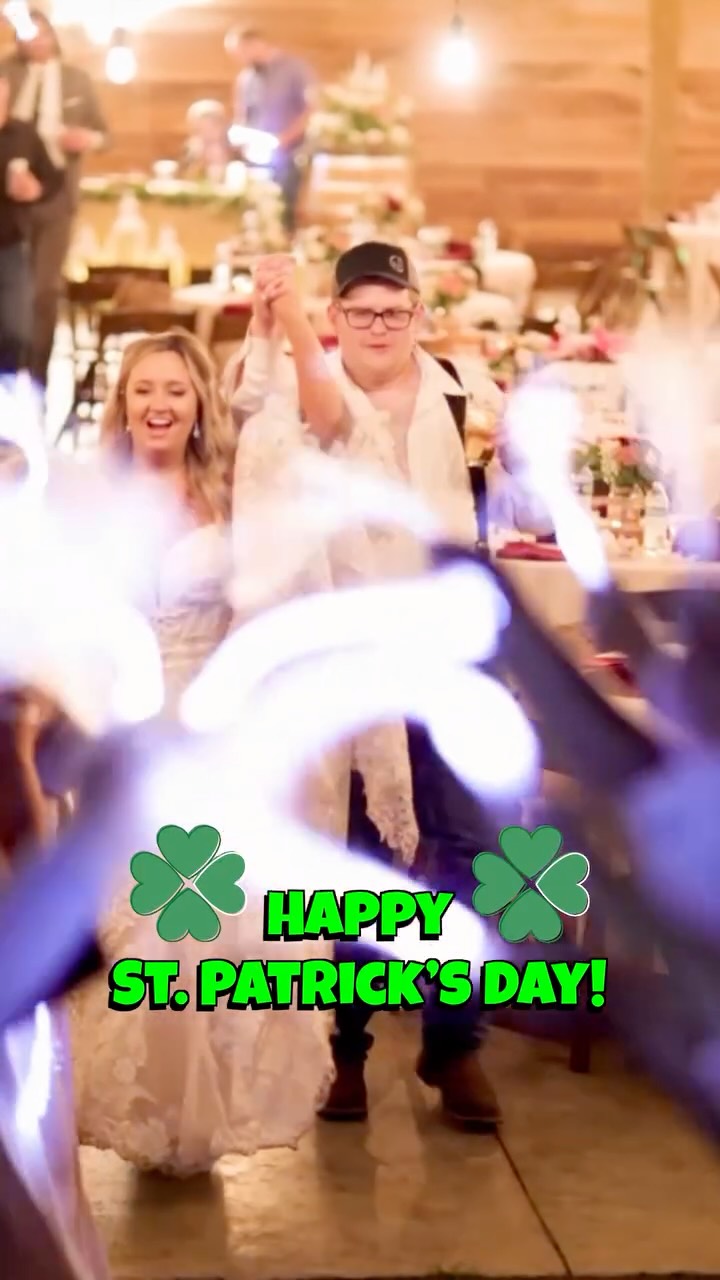 Happy St. Paddy's from the wildest wedding of the season! ☘️
#wedding #weddingday #weddings #weddinginspiration #weddingideas #instawedding #stpatricksday #happystpatricksday
