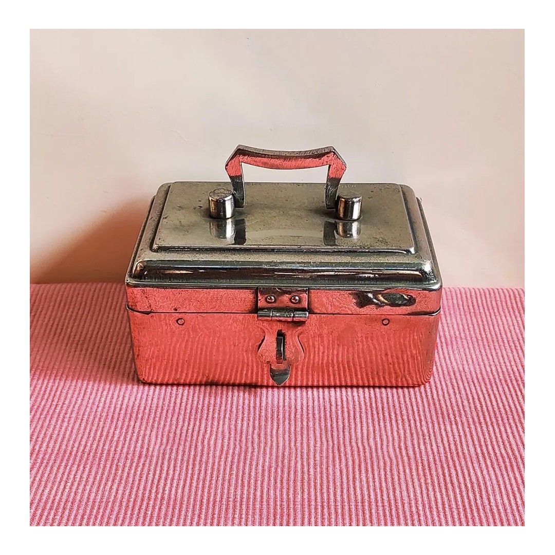 Betel Box / வெற்றிலைப்பெட்டி / ವೀಳ್ಯದೆಲೆ ಪೆಟ್ಟಿಗೆ / తమలపాకు పెట్టె / सुपारी का डिब्बा
.
Object / Utility Product
.
Betel Leaves and Nuts are a cultural symbol of India. They are considered auspicious and are exchanged between two parties when a good proposal has been accepted. Though the nuts are from Areca Palm, they are mostly called betel nuts due to their long association with the betel leaves. The chewing of Betel has been practiced since the ages of Kings. The container to carry the Betel leaves, Areca Nuts, and Edible lime is called a Betel Container or Chellapetti / Vethalaipetti in Tamil.
Traditional Betel is prepared by cleaning one or two Betel leaves. Then a pinch of Edible lime is spread on the inside of the leaves; it is then folded after adding a few areca nuts. The chewing of Betel is good for digestion and is served after a big feast typically. The Betel container has different compartments to hold the Betel Leaves, Areca nuts, and lime separately. The Antique betel containers are mostly made of Brass or Silver, and nowadays, they are made in stainless silver.
The practice of Betel Chewing has moved to Paan now, which uses the basic ingredients and a few narcotic additions to it. Though the usage of Betel Container is rare nowadays and only used by a few old people and has become a collector's item. The Betel is still widely used in one form or the other.
Photography @antique.adventures.india
Swipe to see inside of the box.
.
.
EDA is a crowdsourced archive of Everyday design from the Indian Subcontinent.
Follow @everydaydesignarchive for more.
.
.
.
.
.
.
.
.
.
.
.
.
.
.
.
.
.
.
.
.
.
.
.
#design #everyday #dailyobjects #designerobjects #homemade #artisanal #craftsofindia #artistsofindia #designarchive #indiansubcontinent #india #productdesign #householdobject #everydaydesignobjects #betelbox #antiquecollector #vintage #antique #productphotography