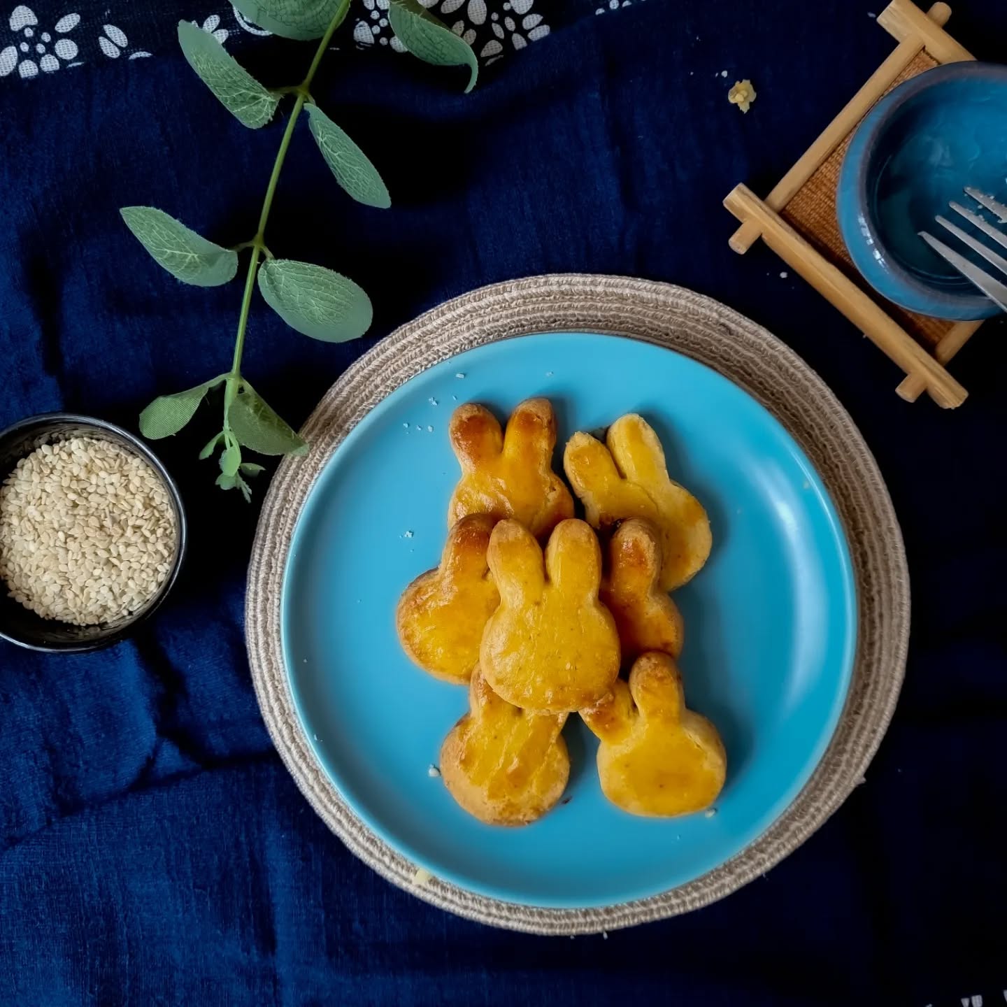 Time to get ready for Chinese New Year!
Get your hands on our buttery pineapple balls (pineapple-less balls available, too), savoury salted egg cookies, and more!
Get 5% off your bill with promo code 'FIRSTCOOKIE5' and free delivery with minimum purchase!
www.blueboxcookiesg.com
#bakerysg #cnygoodies