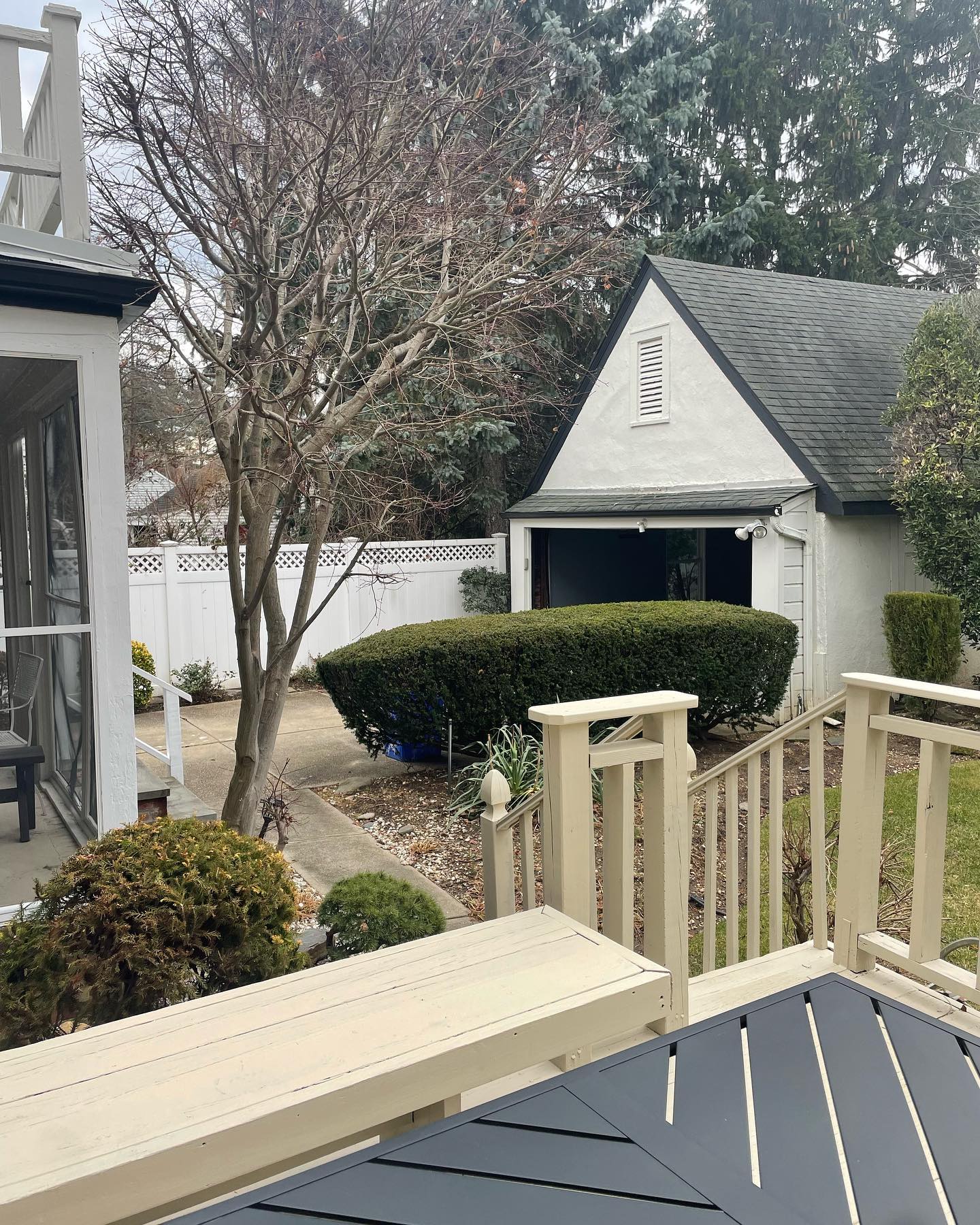 New stepping stone walkway and sod installation. Converted the mist riser zone into Hunter rotary heads for ample coverage
#ample #irrigation #sprinklers #sod #lawnsprinklers #lawnirrigation #summer #longisland #newyork #nassau