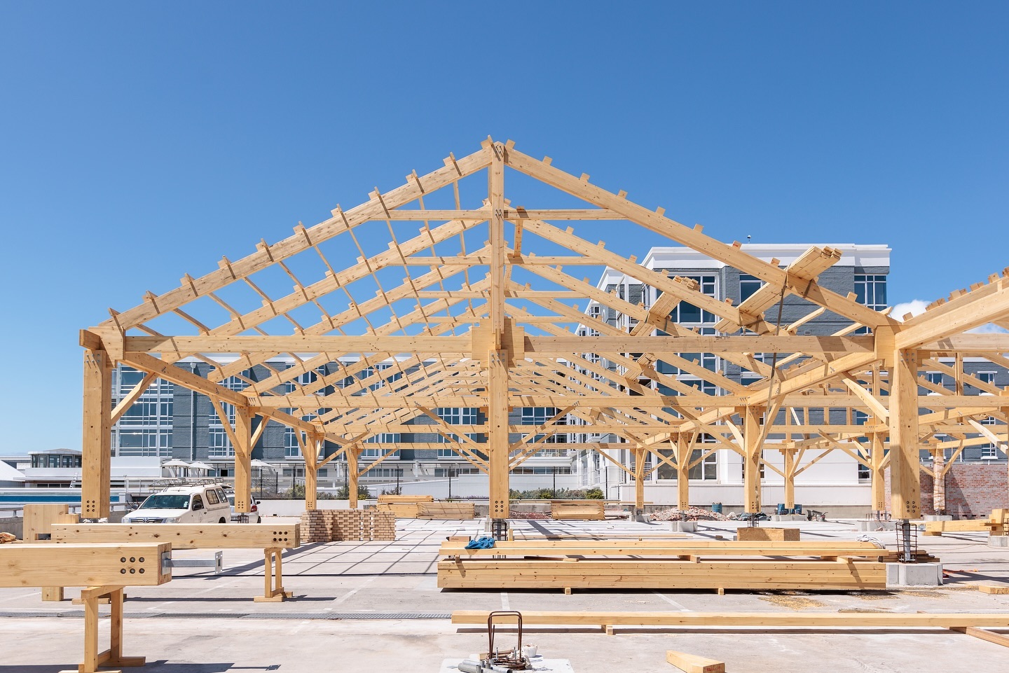 Evermine | Cape Town, South Africa
Craftsmanship at its finest
#oranjazichtmarket #waterfrontcapetown #timberframe #tablemountain #timberconstruction #construction #southafrica #capetown