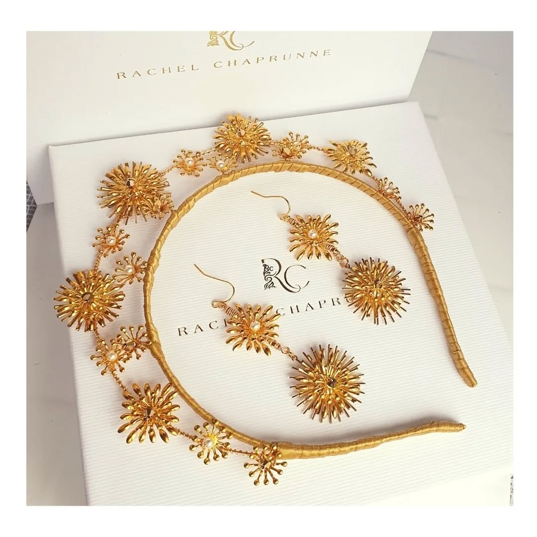 ARA crown & earrings. Golden nights and starry skies inspiration.
.
.
.
@rachelchaprunne
Photography @rosiewoodsphoto
Hmua @jodiemakeupuk
Dresses @cherish_bridal_northwich
Venue @flixton_house
Model @eleonoracan
.
.
.
#bridalheadpiece #weddingheadpiece #bridalaccessories #weddingaccessories #bridal #bridalstyle #bridalhair #weddinghair
#weddingstyle #celestial #celestialwedding
#celestialheadpiece #starwedding #starbride #starsandmoonswedding #astrologywedding #astrobride #celestialbride #bridetobe #weddingwithstars #wedinspo #bridalinspo #weddinginspiration #bridalinspiration