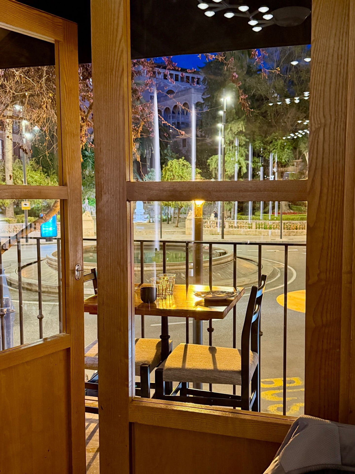 🌴 Mallorca-Special zum Abschluss 🌴
Zum Abschluss möchten wir euch etwas zurückgeben 💛
Deshalb verlosen wir 3x Shopping-Gutscheine im Wert von je 25€ 🎁
❓ Gewinnspielfrage:
Wie heißt das Lokal, in dem wir gerade sind – und wo befindet es sich? 🤔✨
✍️ So macht ihr mit:
Schreibt eure Antwort einfach in die Kommentare ⬇️
🍀 Unter allen richtigen Antworten losen wir die Gewinner aus – viel Glück!
Wir sind gespannt auf eure Tipps 💫
⸻
#gewinnspiel #verlosung #giveaway #shoppinggutschein #fashionboxx #mallorca #mallorcaliebe #urlaubsvibes #sommergefühle #ootd #fashioninspo #modeonline #onlineshopdeutschland #boutiqueonline #outfitinspiration #styleinspo #fashiondeal #instafashion #lookoftheday #trendstyle #fashionlover #sommerlook #mallorcafeeling #reiseinspo #comment2win