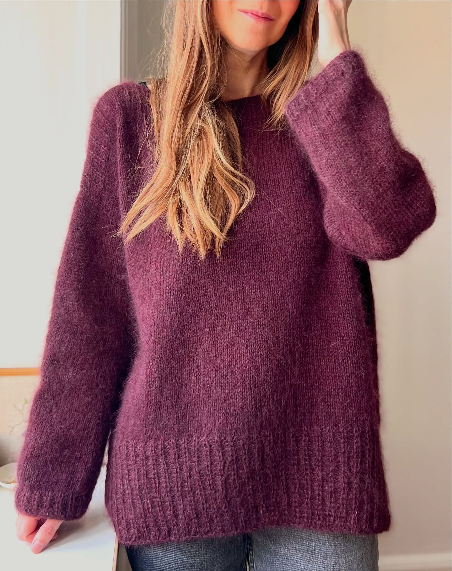 L u c i a S w e a t e r
P u r a M o l l i s
I’m currently working on a couple of patterns to be released around Easter, and this delicate sweater is one of them.
Spinni and Silk Mohair from @isageryarn held together.
The pattern will be available on Ravelry and at www.refinedknitwear.com
-
-
-
#knitwear #knit #isageryarn #refinedknitwear #luciasweaterpuramollis