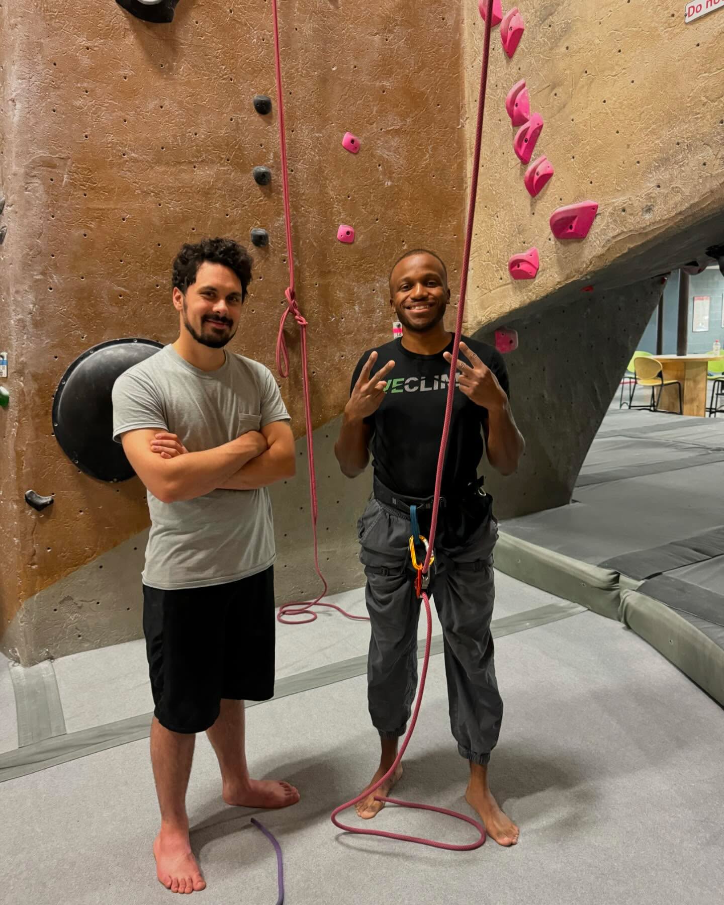 Join us tonight at Burlaep for WeWatch with WeClimb!!
Here’s some pics of WeClimb’s Saturday AM outing @highpointclimbing before our event tonight 🧗🏾♂️