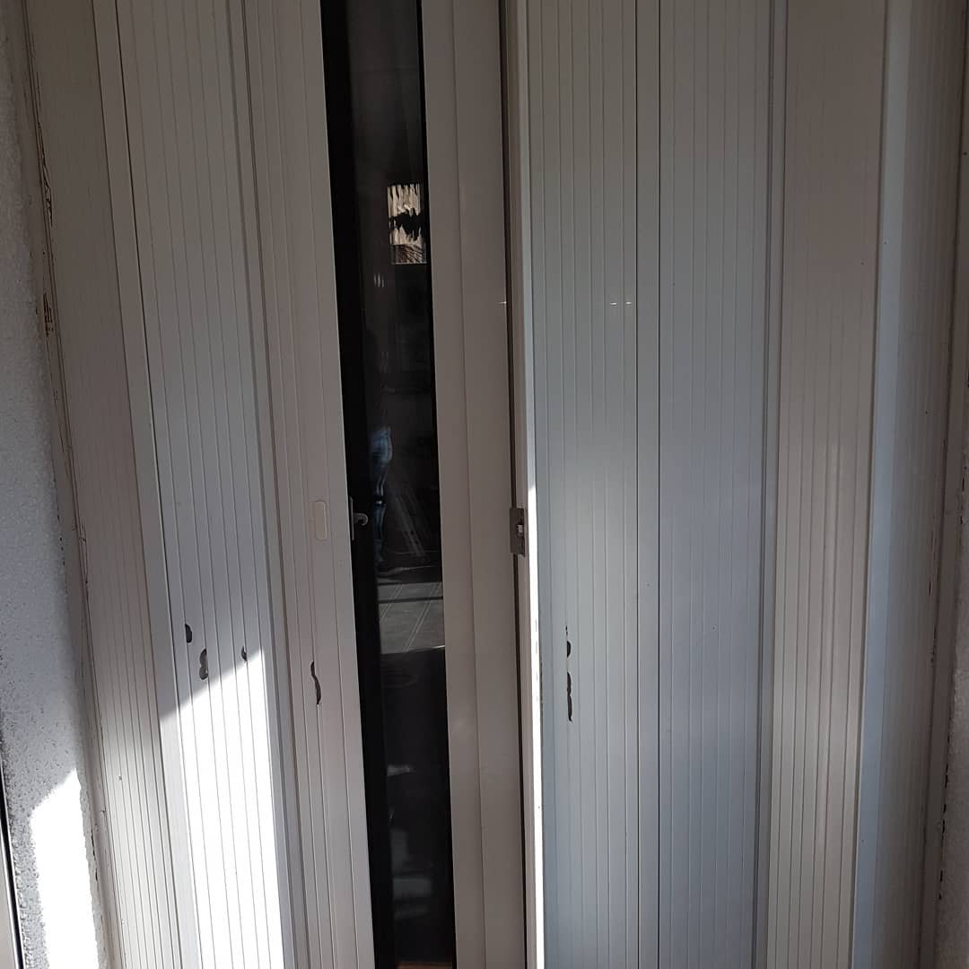 Remplacement de volet PVC par des volets roulants
#artisan
#dbsfermetures
#menuiseriesurmesure
#voletroulant
#somfyprotect #somfy